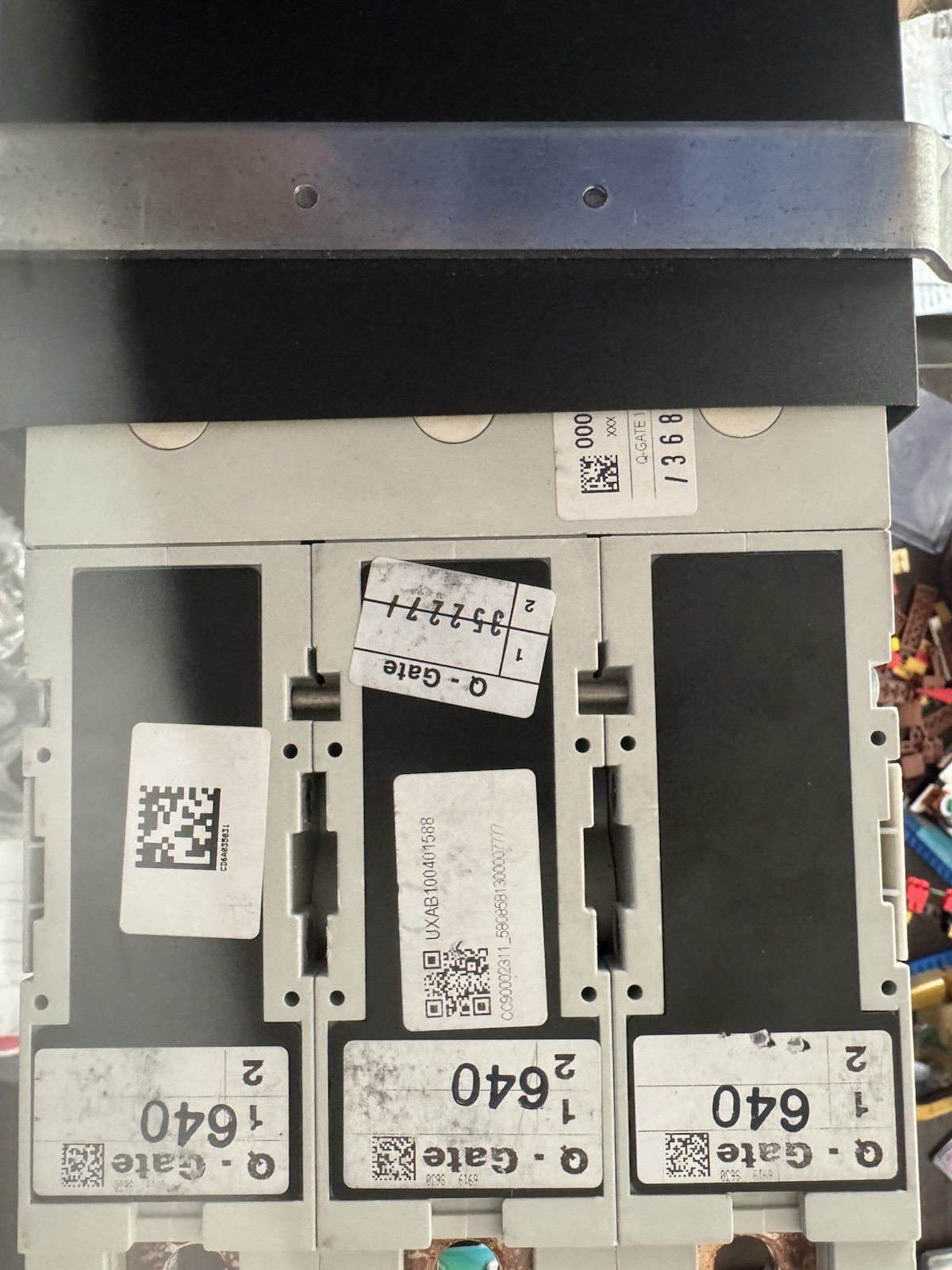 ABB SACE Tmax XT5H 400 ReliaGear 3 Pole 400 Amp 480V Circuit Breaker XT5H & KIT