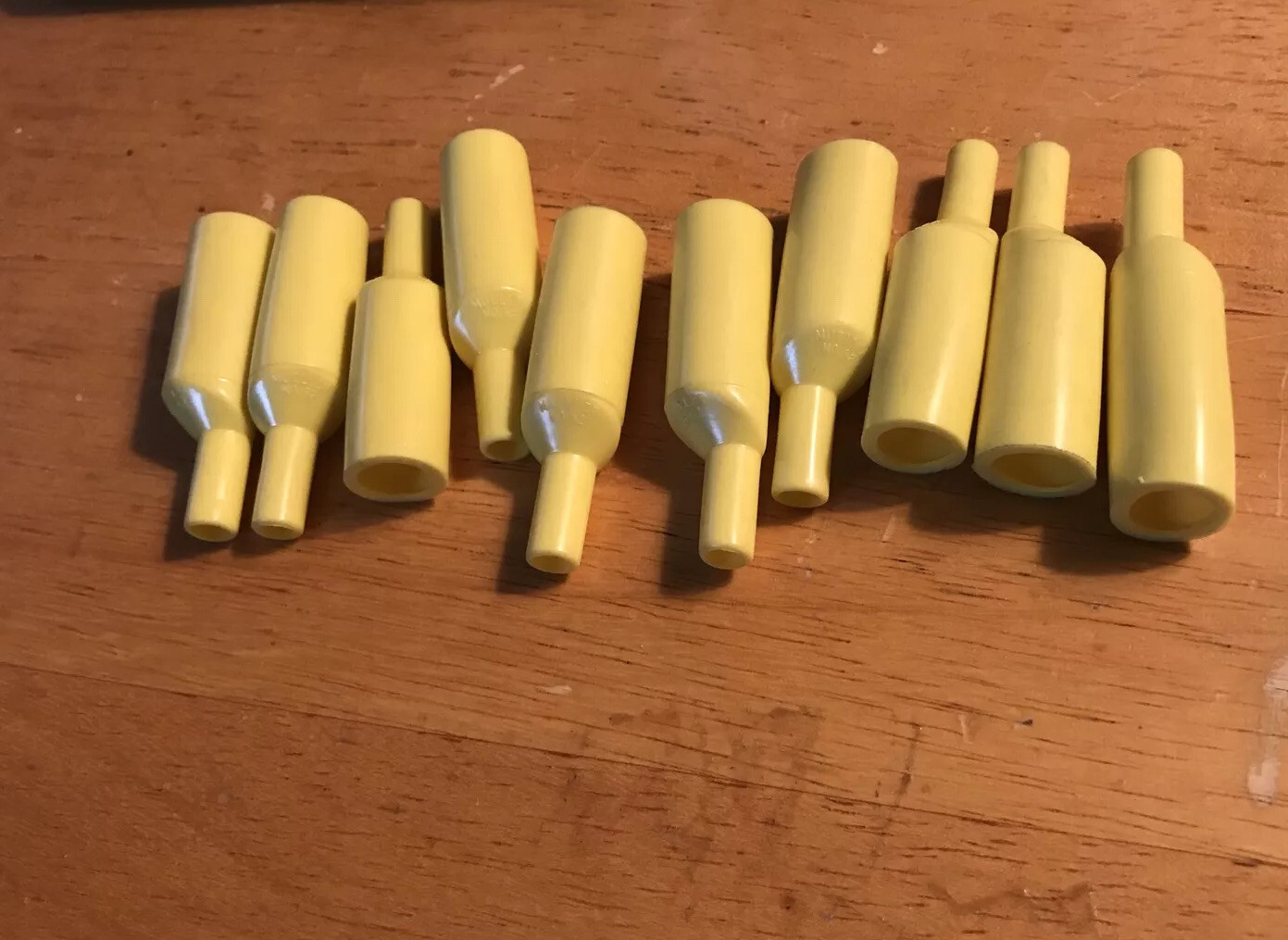 Mueller Electronics NO 62 Yellow Insulator NOS QTY-10 (New) Free Same Day Ship