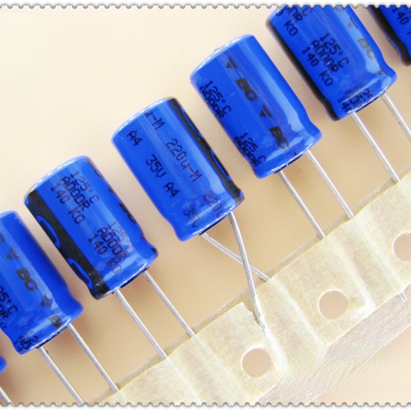 Phil BC label 140 series 220uF/35V audio electrolytic capacitor 125℃ 10X16mm