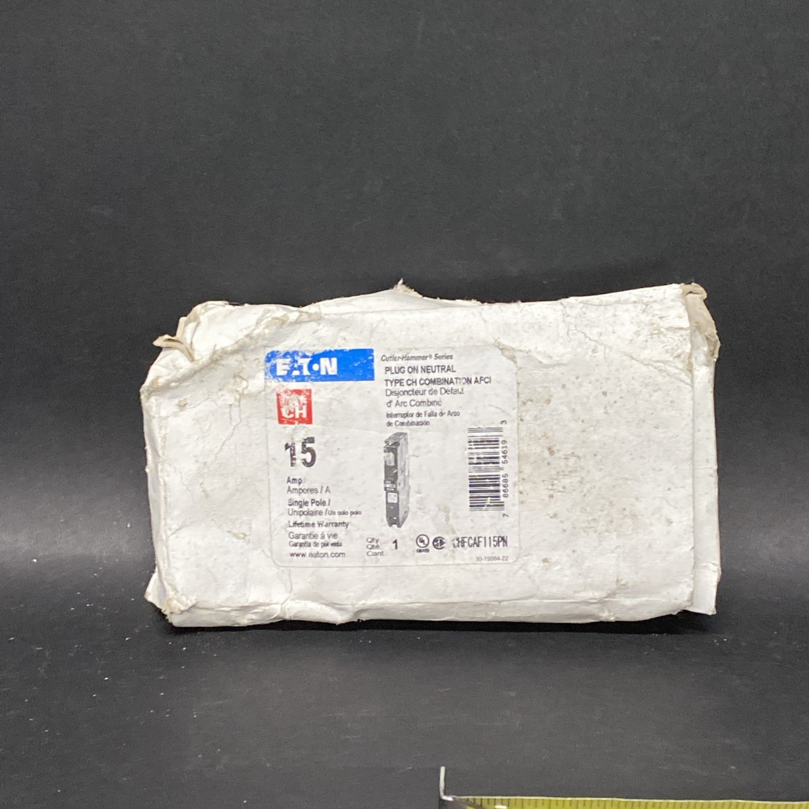 Eaton CHFCAF115PN 15A Plug-On Neutral Circuit Breaker Open Box YM