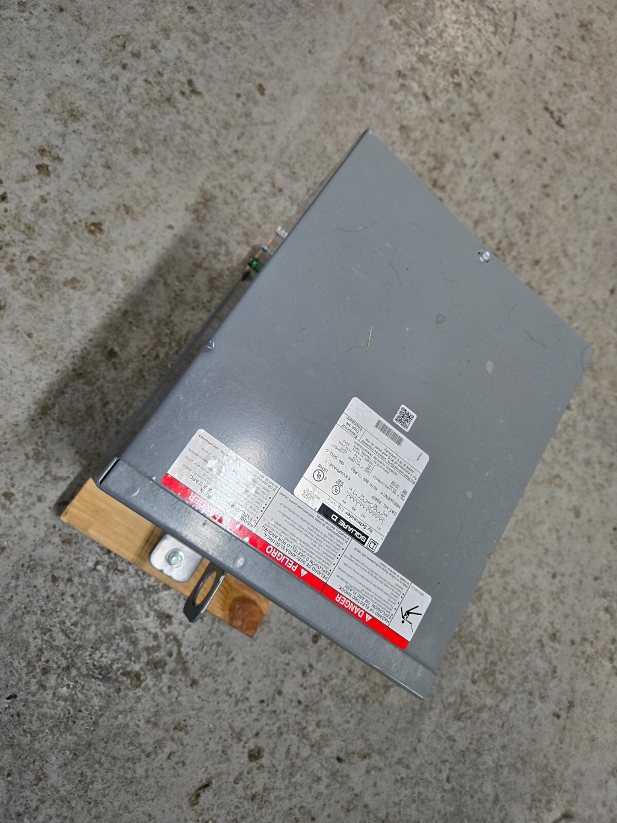 2CN47, SQUARE D Dry Type Transformer: 480V AC, 120V AC/240V AC, old stock