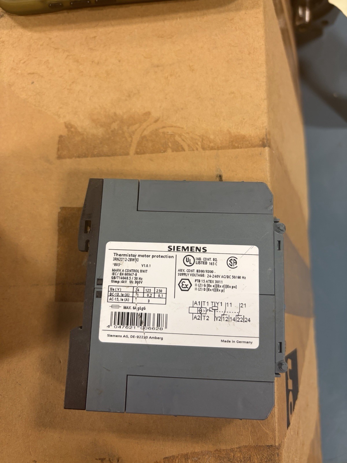 3RN2012-2BW30 Thermistor motor protection relay Standard evaluation unit 22.5 mm