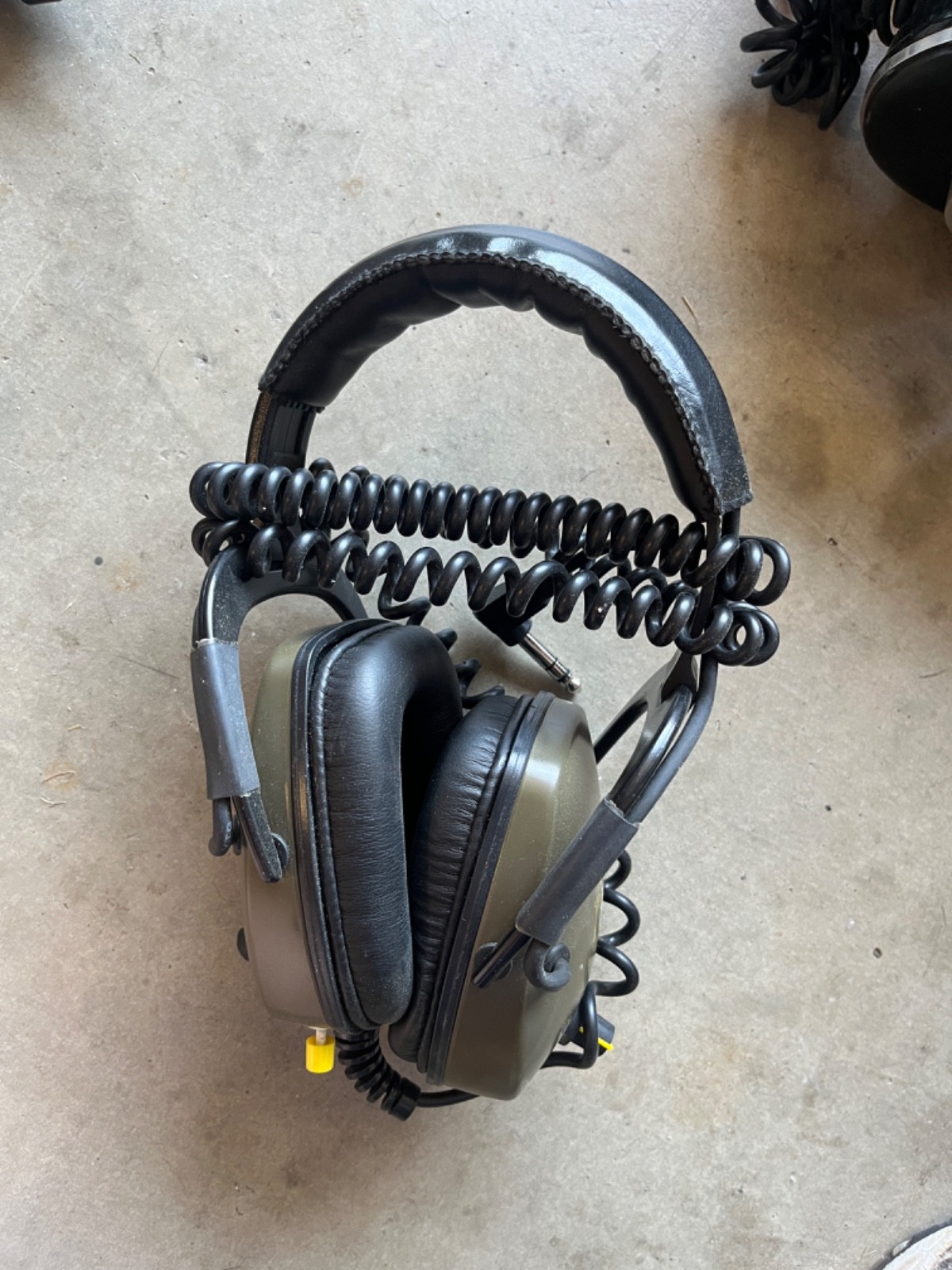 “Killer B’s” metal detector headphone headset
