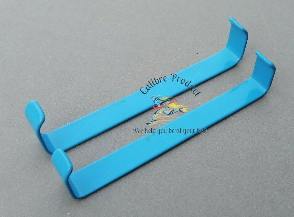 Blue Insulated Farabeuf Retractor Veterinary Surgical Instruments 16mmx150mm
