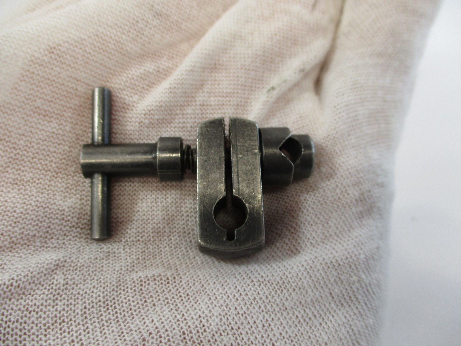 Dial Indicator SNUG Height Gage Sleeve Clamp 1/4″ Upright x 1/4″ Mount Hole VGC