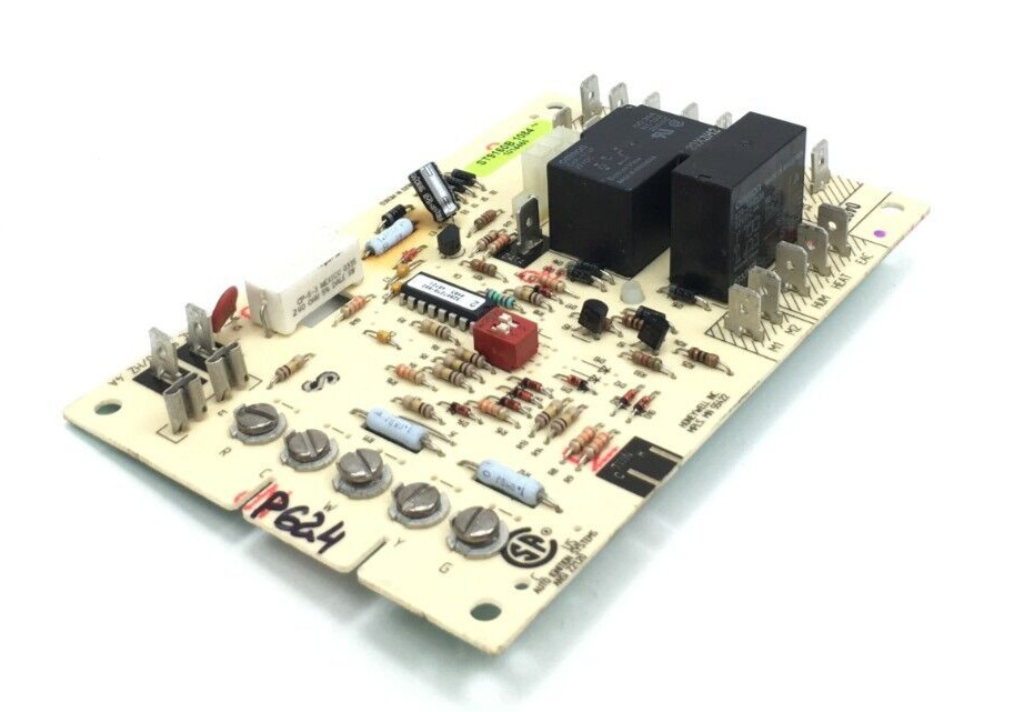 Honeywell ST9160B1084 Furnace Control Circuit Board 1014460 used #P624
