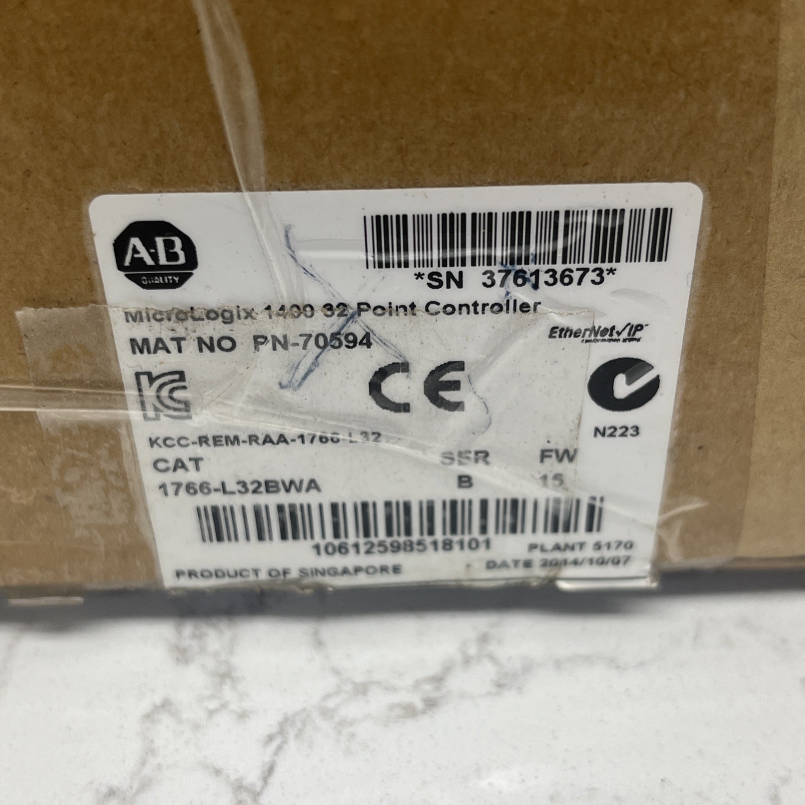 Allen-Bradley 1766-L32BWA SER B 32 Point Controler