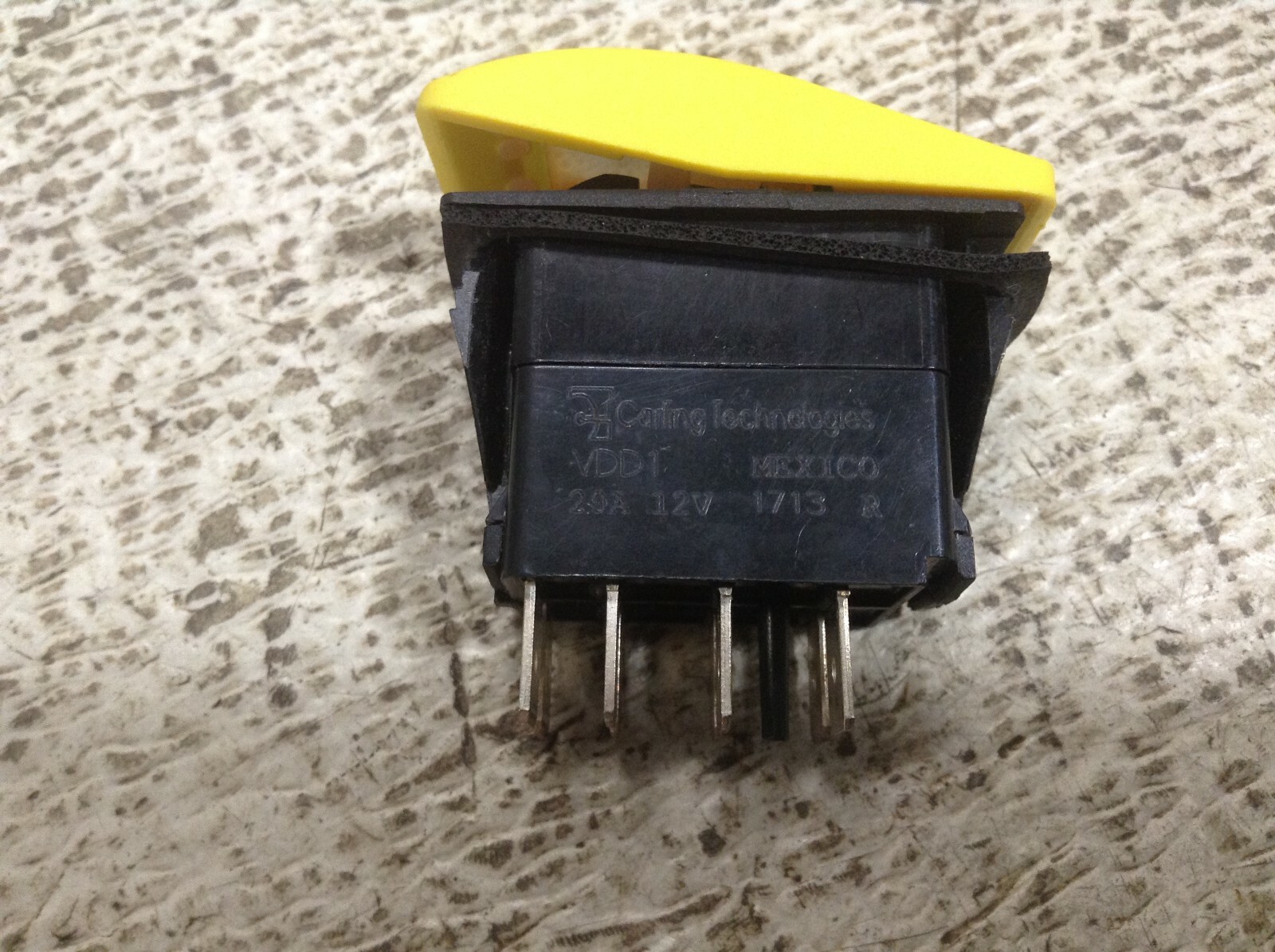 Carling Technologies VDD1 2 Position Switch Yellow 20 A 12 VDC Mower New TSC