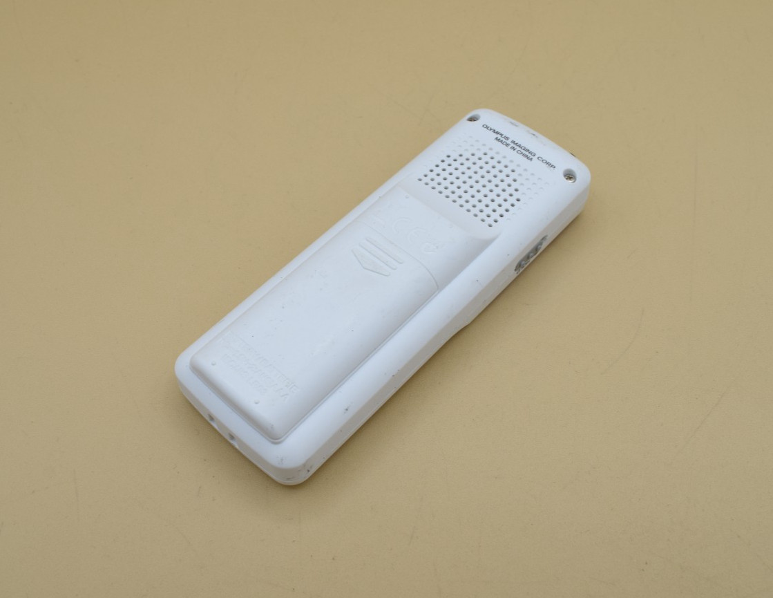 Olympus VN-100 74 Hours Digital Voice Recorder Red/White Tested & Working
