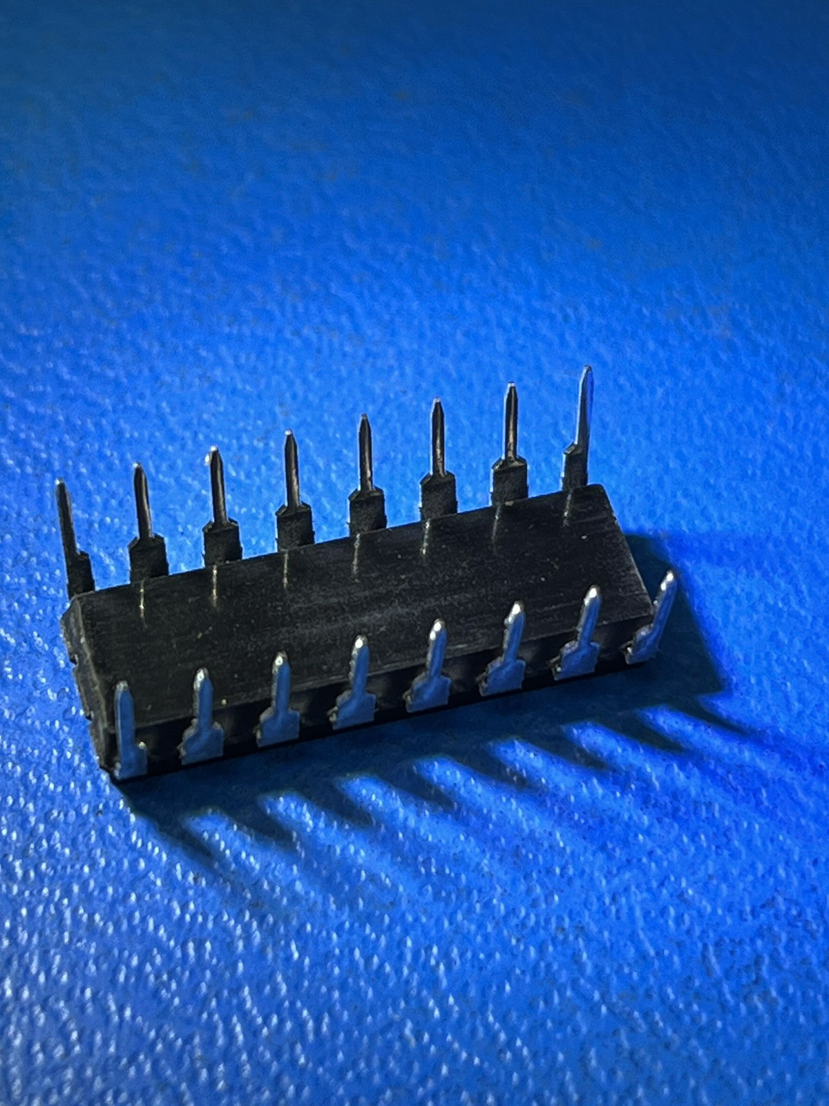 10 QTY- 9602PC IC,MONOSTABLE MULTIVIBRATOR,STD-TTL,DIP,16PIN,PLASTIC
