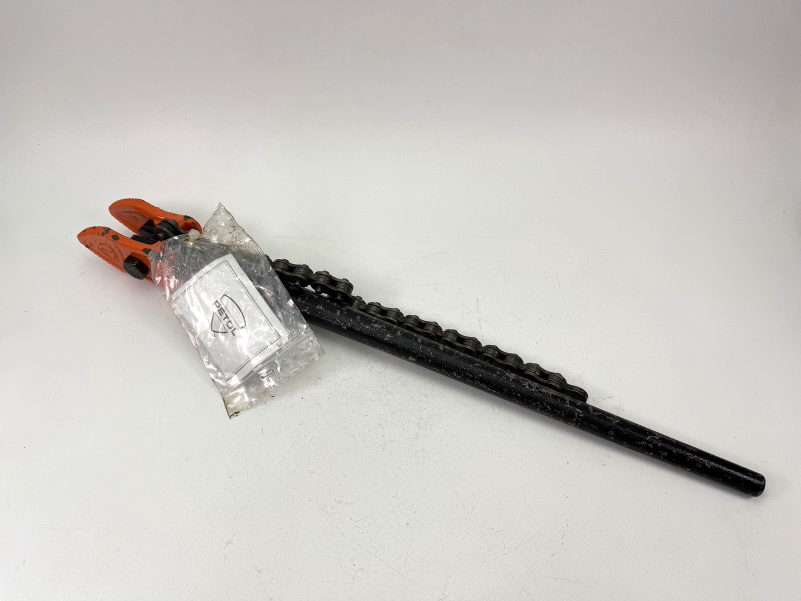 Petol-Titan C12-P Single Jaw Chain Tongs L(22.94″) D(.75″) G(2.25″) Max 3.5″