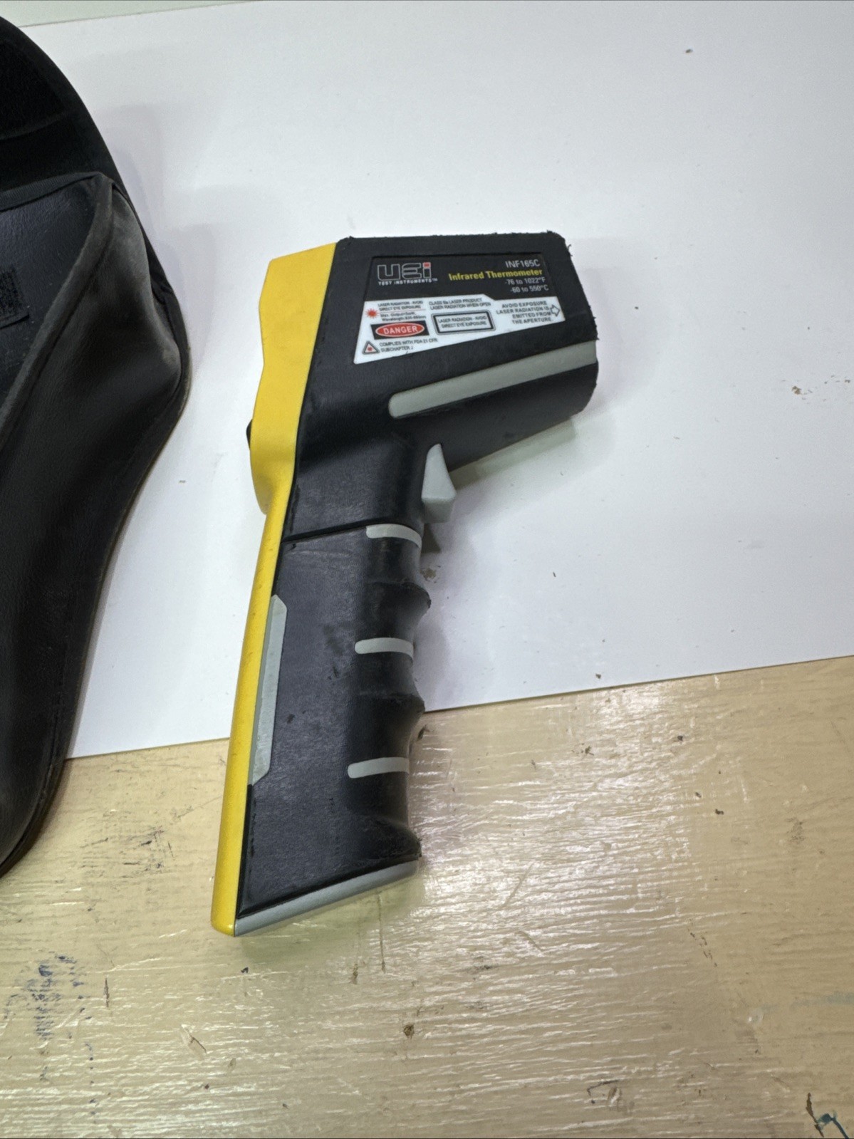 UEi INF165C Infrared Digital Thermometer -76 to 1022°F 12:1