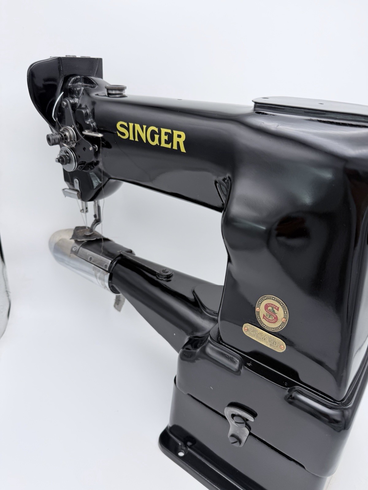 Singer 47W70 Industrial Darning Machine – Fully Refurbished