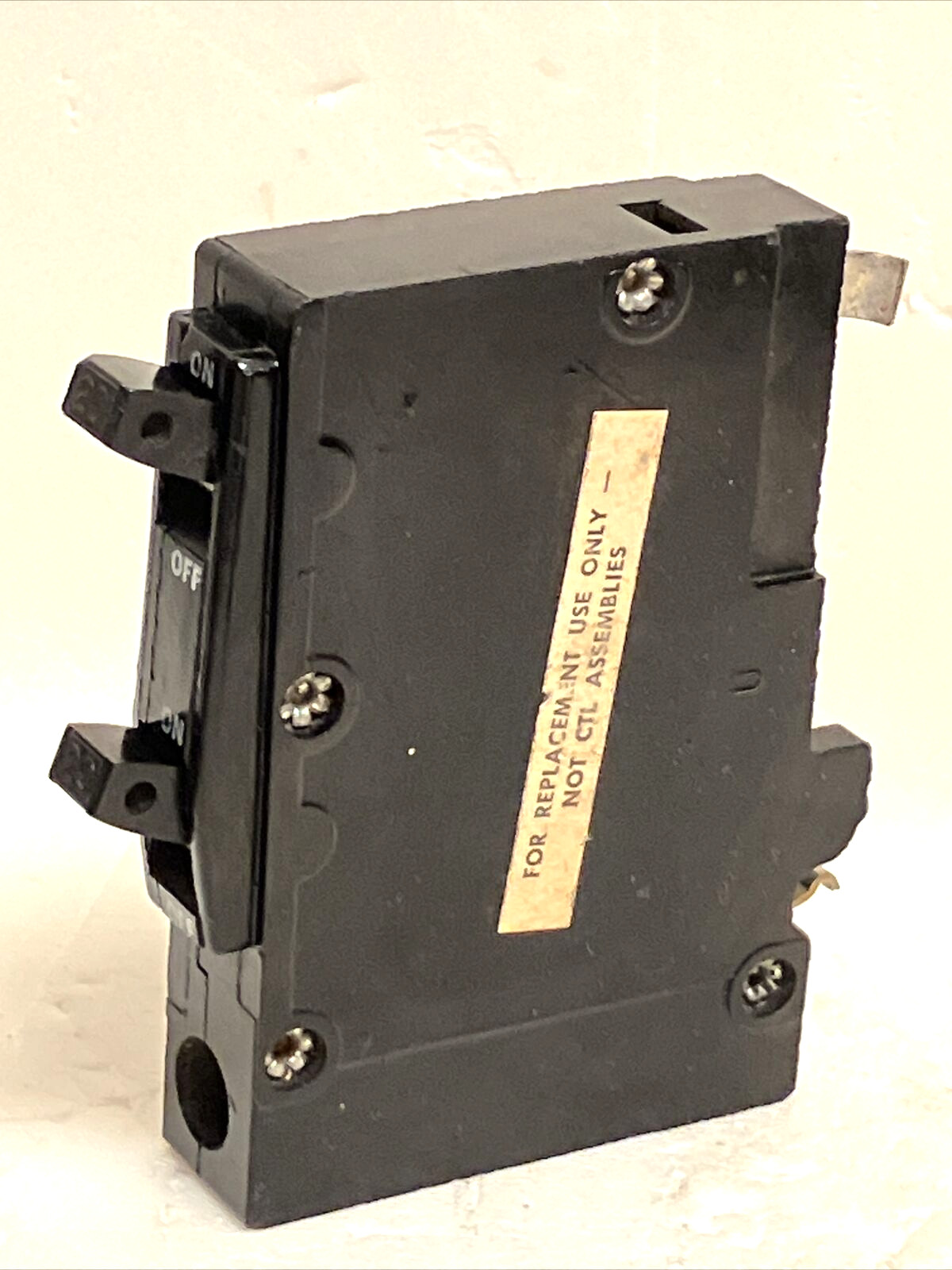 Square D QOT2020 20 Amp 1 Pole Piggyback Tandem CLIP QO2020 clamp connect