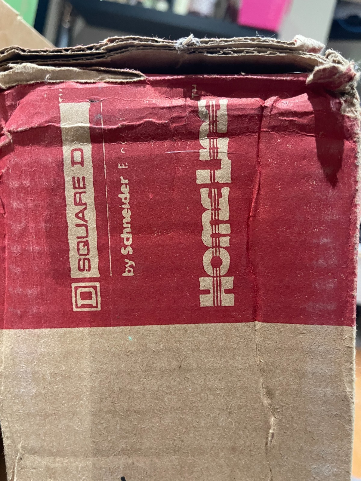 NEW! Square D Homeline 200A 40-Sp/80-Ckt Main Panel Value Pack w/Qwik-Grip Plugs