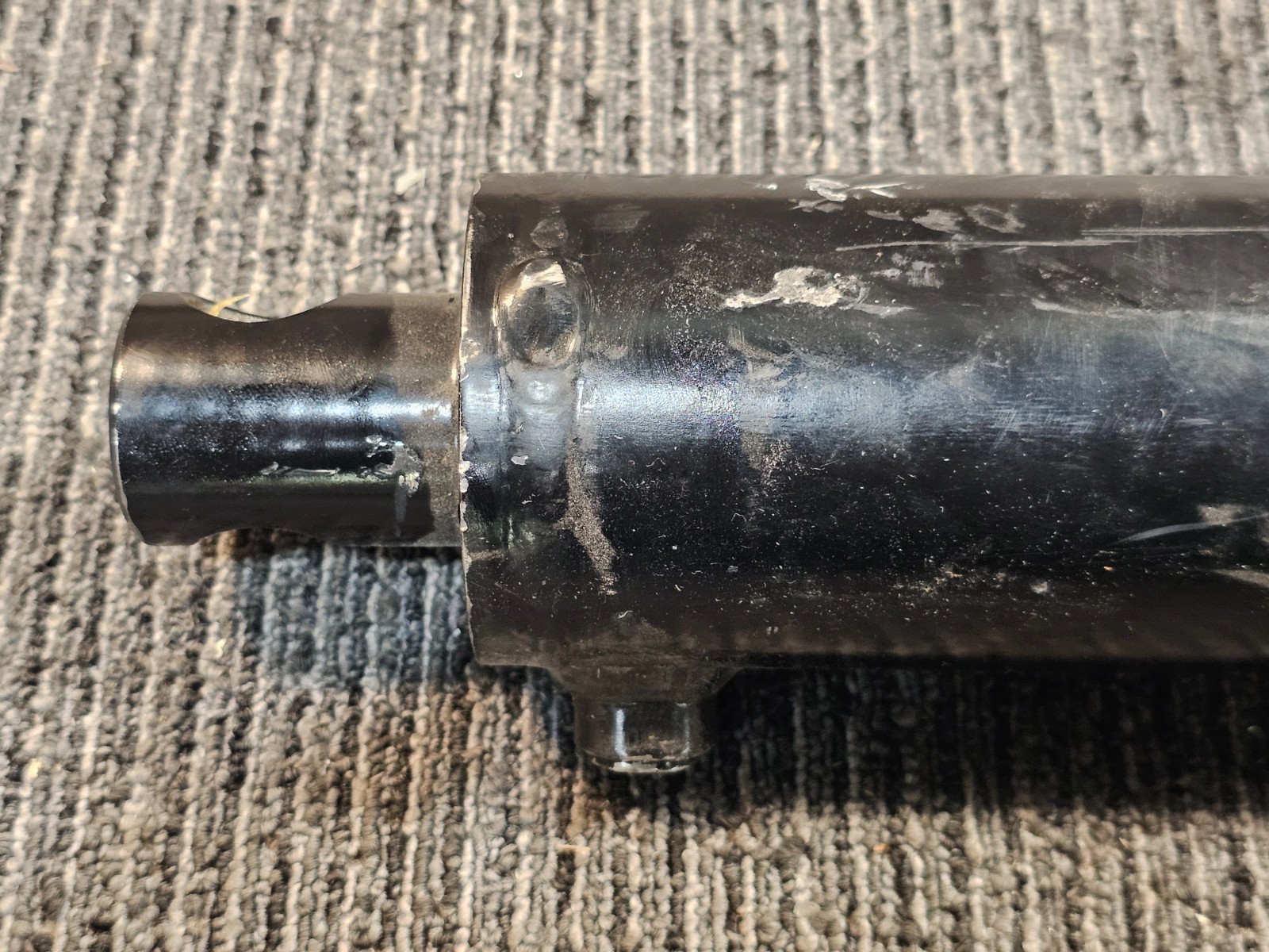 Col Hyd Hydraulic Welded Cylinder 2.89″ OD x 26″ Retracted x 1.76″ Rod
