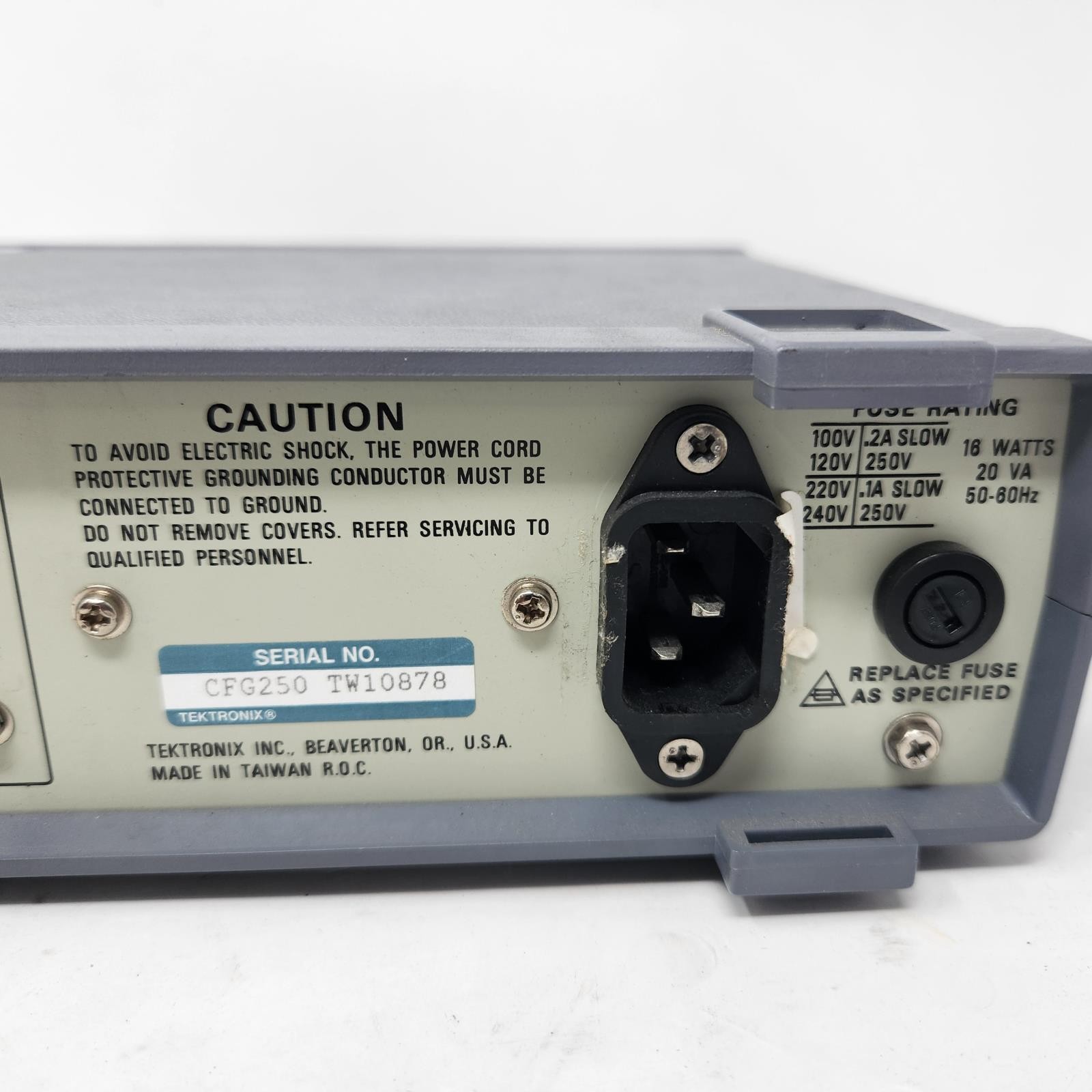 Tektronix CFG250 0.2Hz – 2MHz Function Generator – FUNCTION GENERATOR ONLY