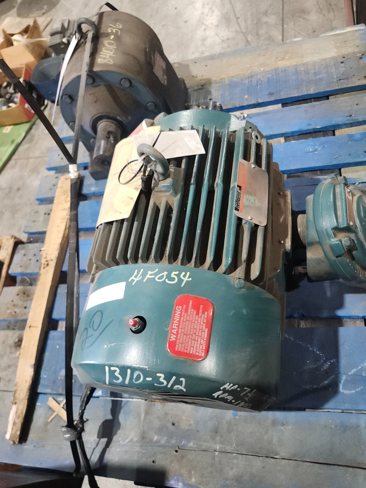 NEW NO BOX RELIANCE ELECTRIC MOTOR HP 7.5, RPM 1785, PH 3, FR 254T, 7365100-001