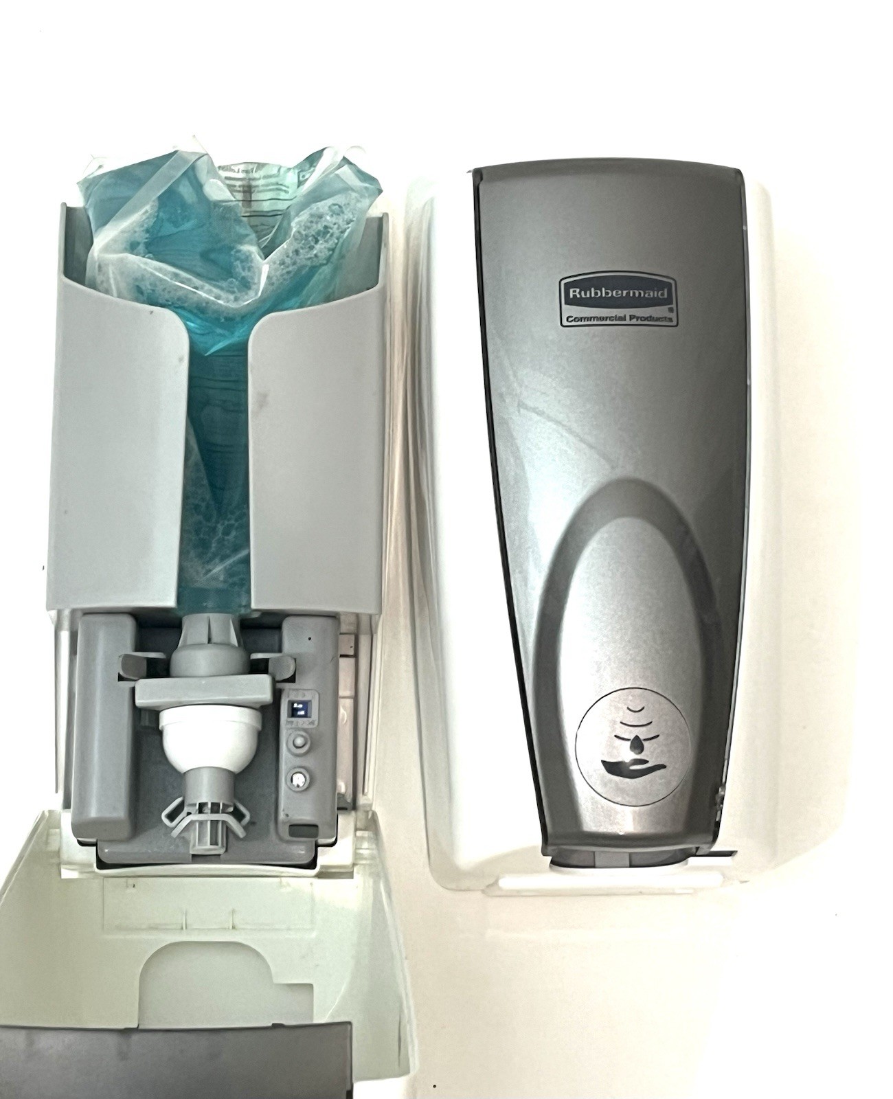 Rubbermaid Commercial AutoFoam Touch-Free Dispenser 1100 mL