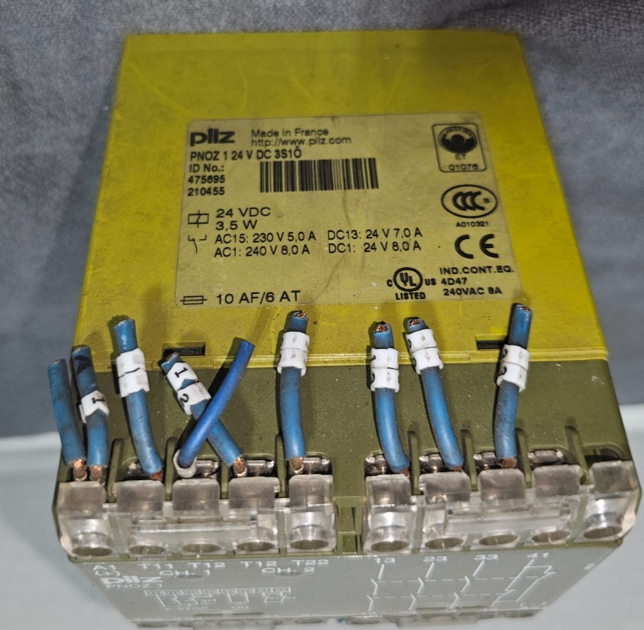 Pilz 475695 PNOZ 1 Safety Relay 24v-dc