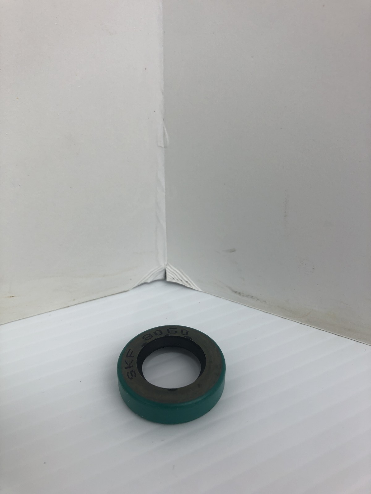 SKF 8060 CR Seals Radial Shaft Seal – Lot of 13