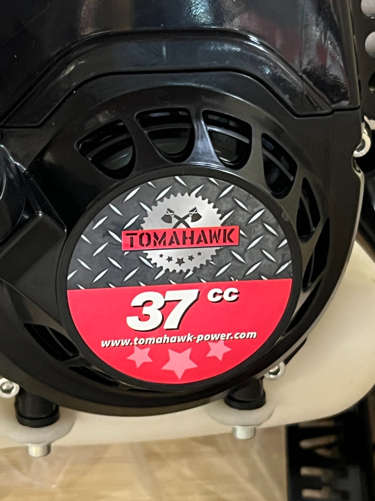 TOMAHAWK POWER TVSA-T 37.7cc Gas Concrete Power Screed Cement Finishing