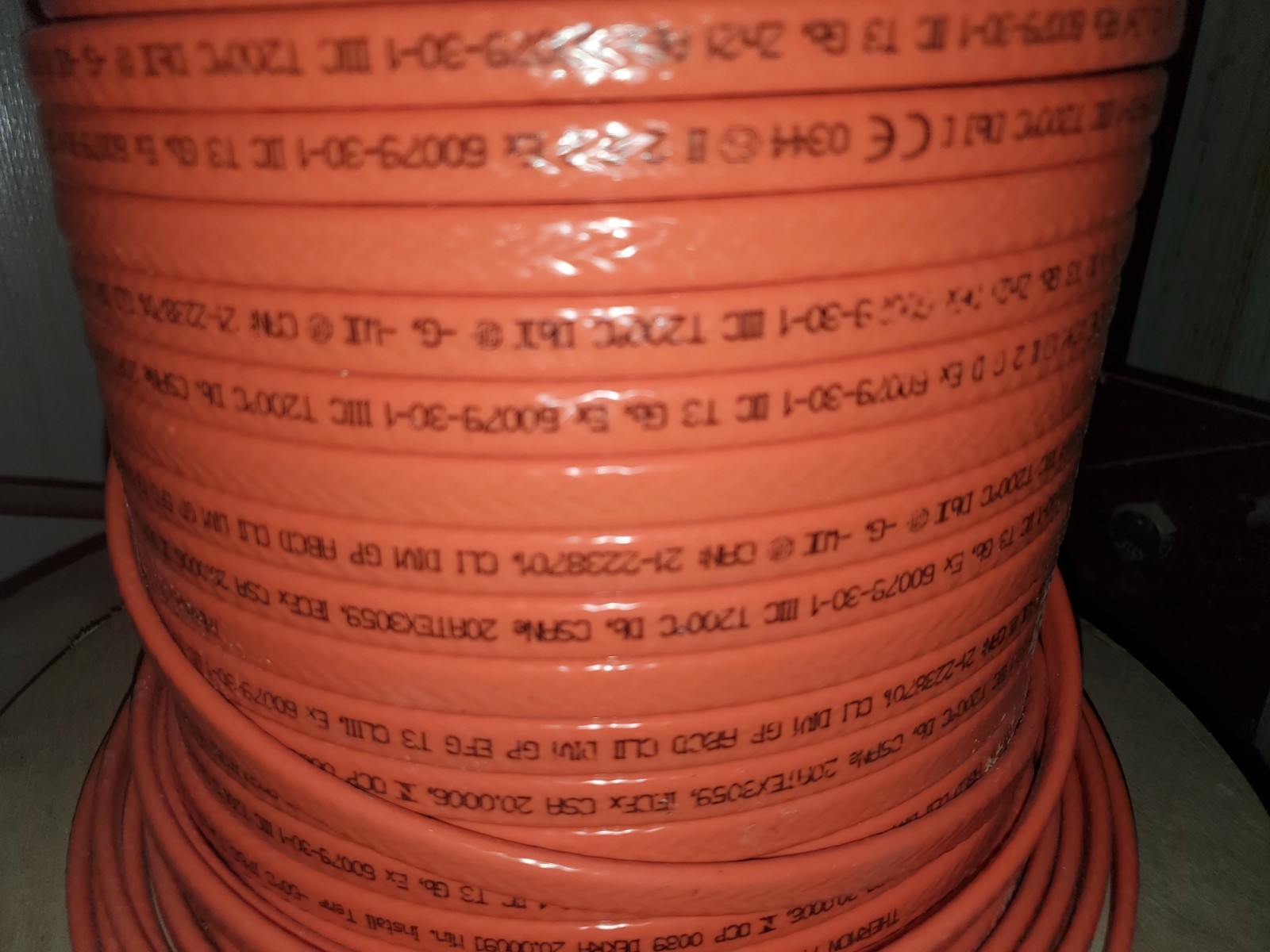 Thermon Parallel Self-regulating Heating Cable HTSX 6-1-OJ 25ft
