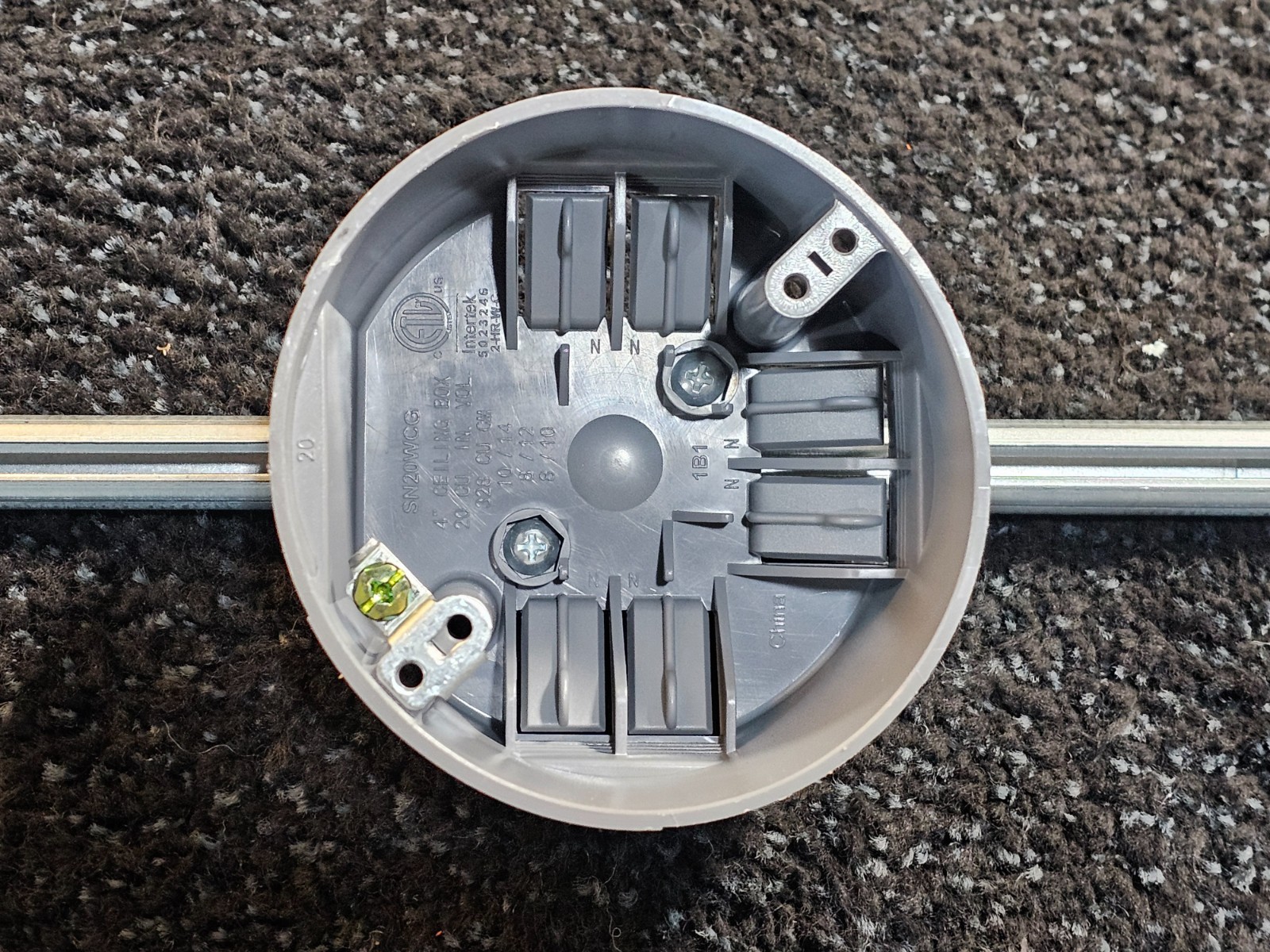 (QTY 15) Energetic Lighting EPB-R20-HB-G 20 cu in Round Electrical Outlet Box