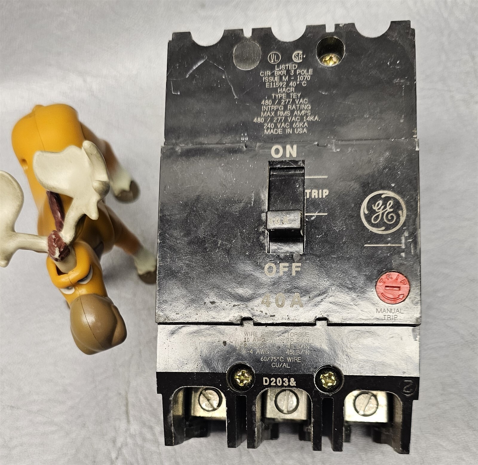 GE TEY340 Circuit Breaker 3Pole 40Amp 480 / 277 VAC