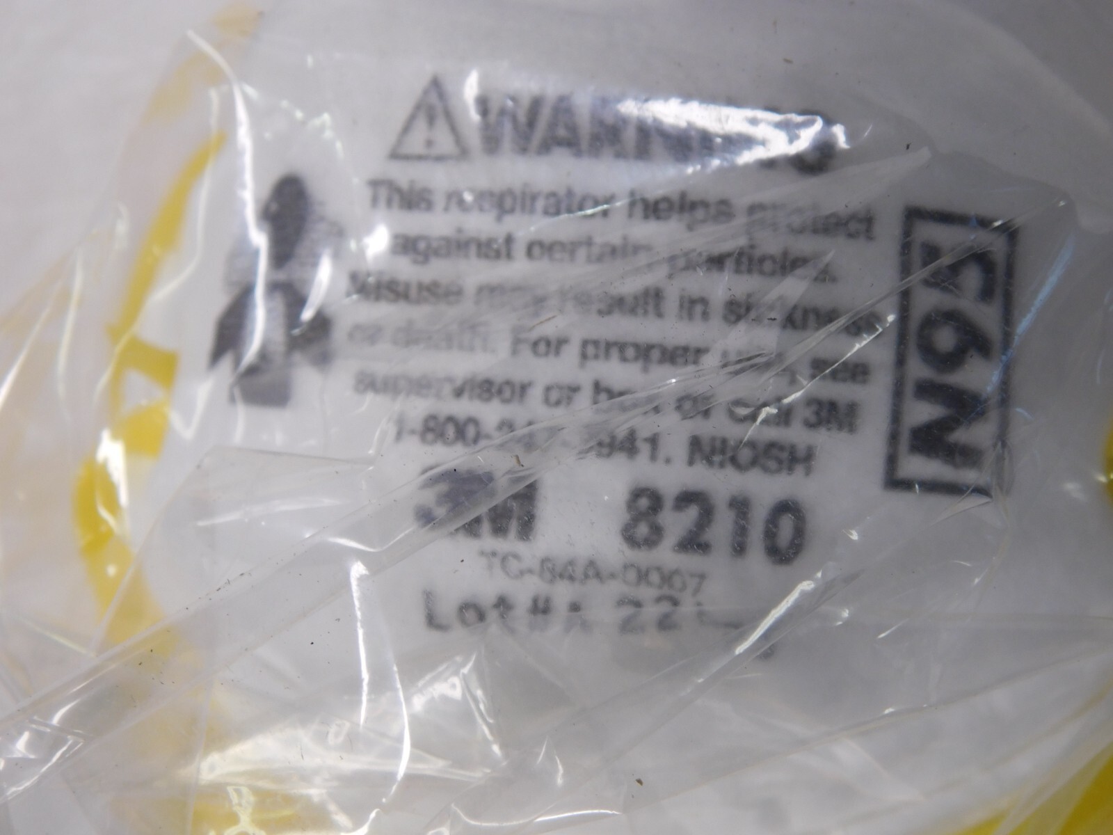 Box Of 20 3M 8210 N95 Disposable Protective Particulate Respirator Dust Mask