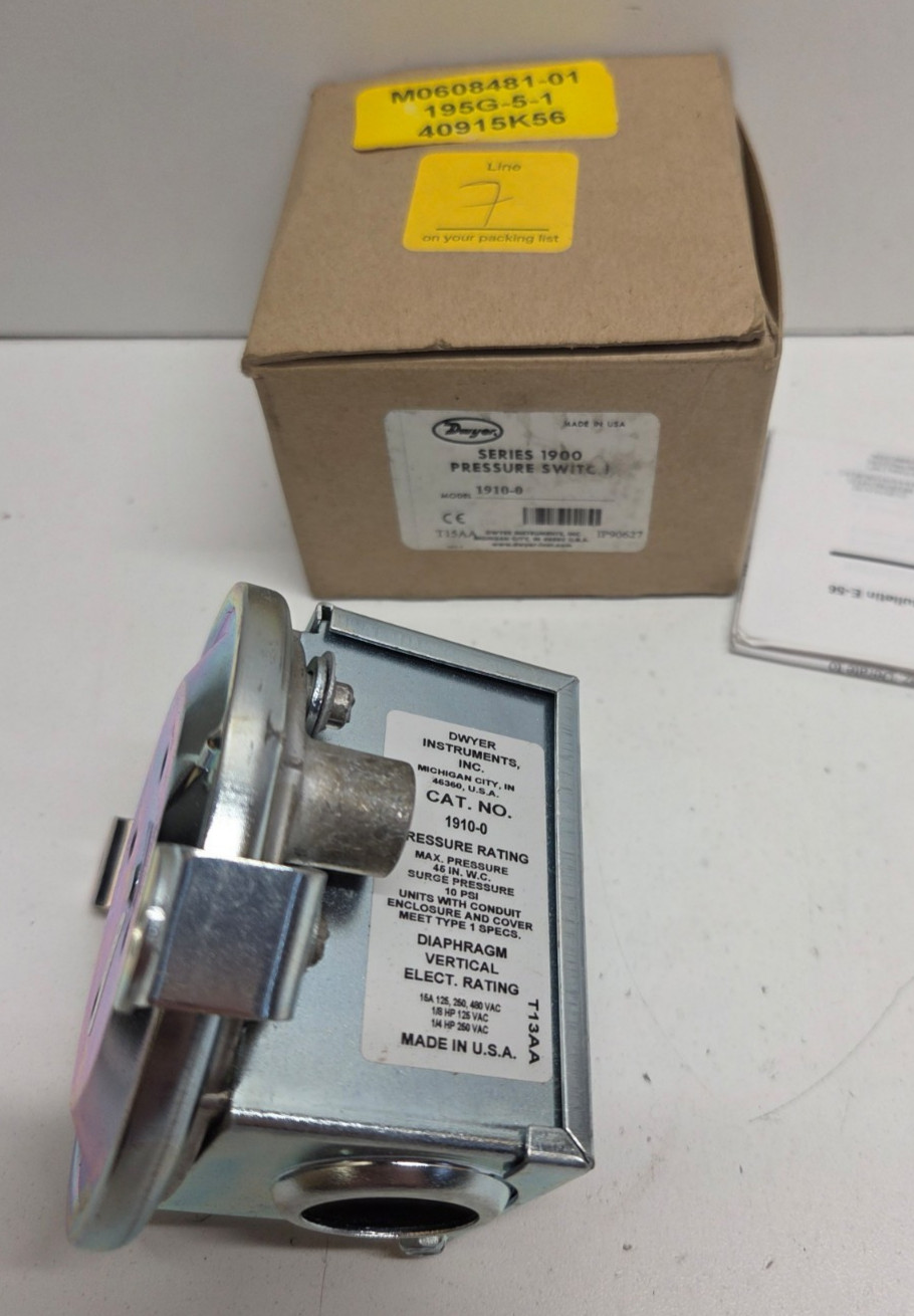 NEW IN BOX! DWYER 0.15-0.5″WC DIFFERENTIAL PRESSURE SWITCH 1910-0