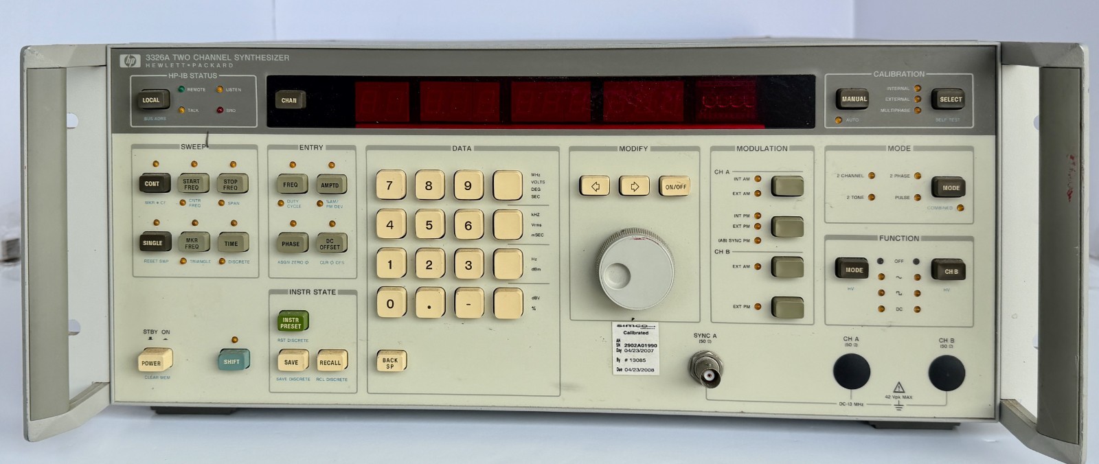 HP 3326A Two-Channel Synthesizer DC-13 MHz Signal Generator HP-IB
