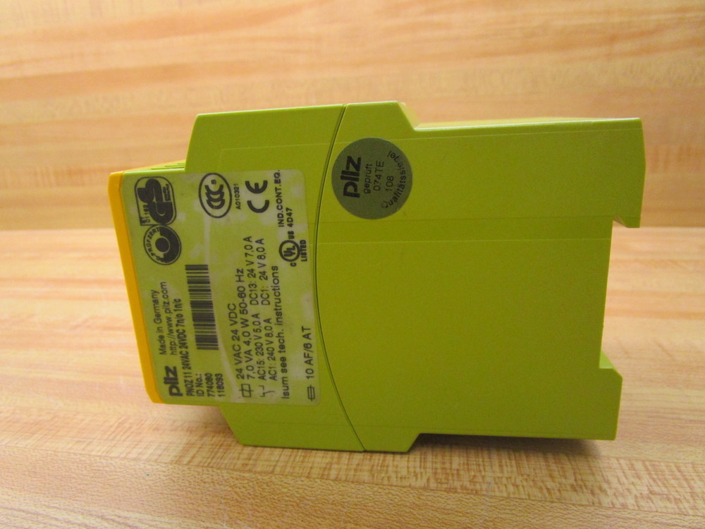 Pilz PNOZ-11 24VAC 24 VDC 7n/o 1n/c Relay 774080
