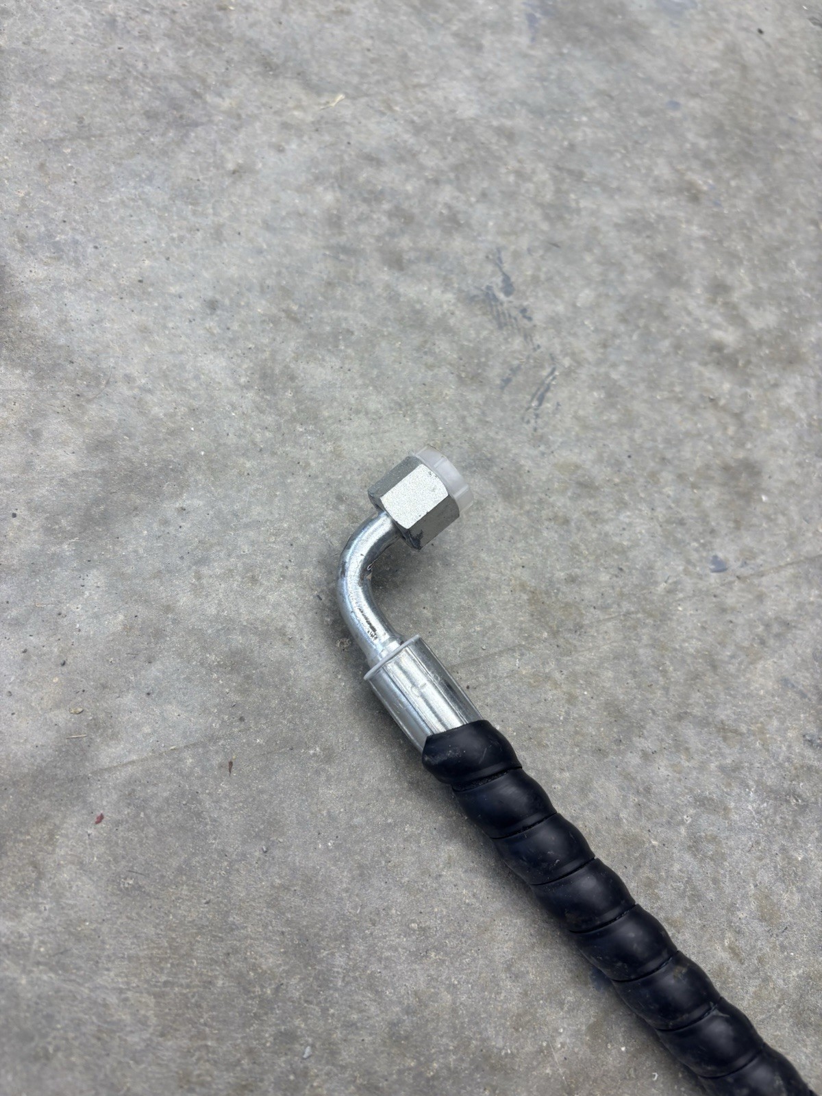 Agt Miva Chinese Mini Excavator Hydraulic Hose 5/16 M16x1.5 X 24” 90’ & Straight