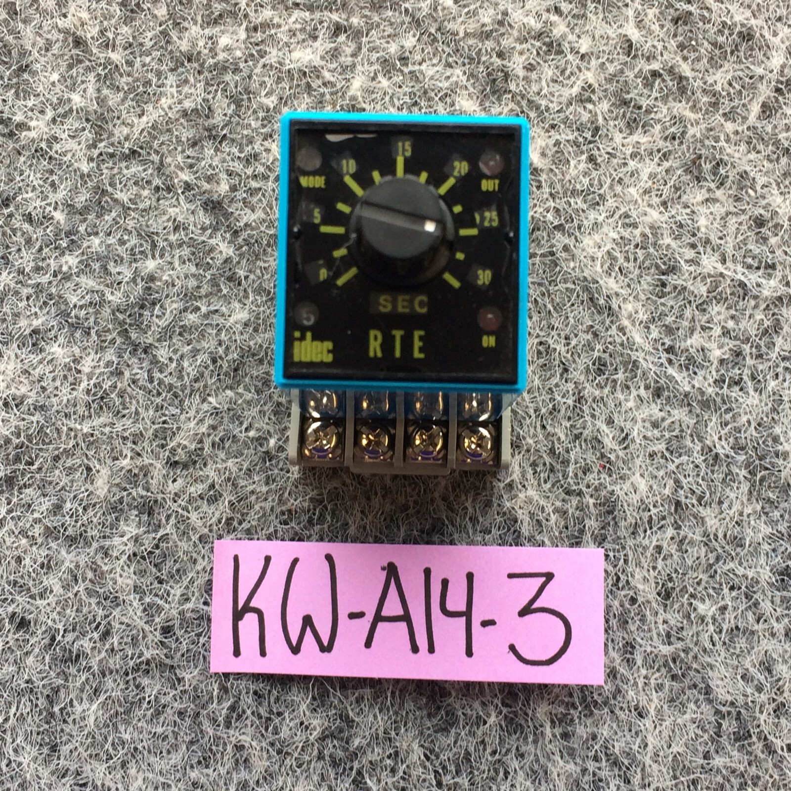 IDEC RTE-P11 Time Delay Relay, 24V AC/DC – contacts 120VAC, 8-Pin, 10 Amp, DPDT