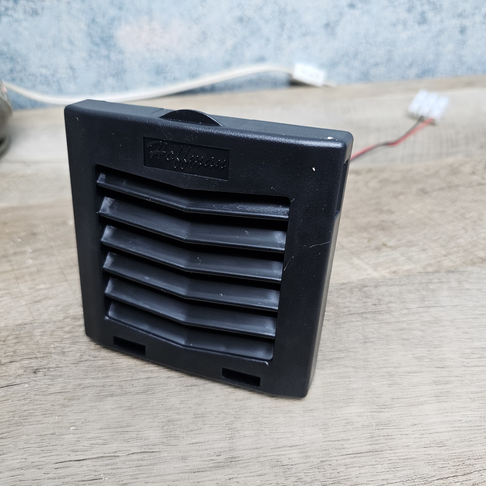 Hoffman nVent HF0424414 Filter Fan 24V DC 21CFM Side Mount Enclosure Cooling Fan