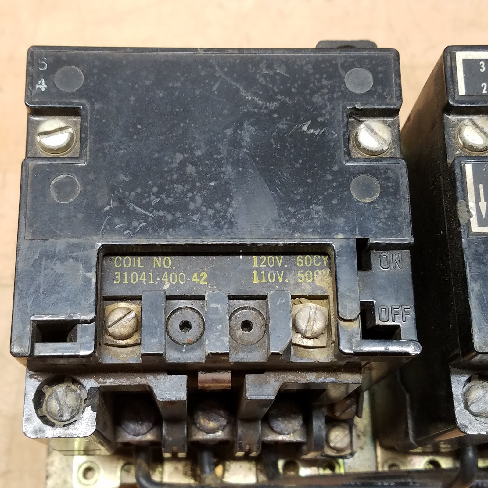 Square D 8702-SCO8 Contactor, Series A, Nema Size 1, 31041-400-42 Coil Number