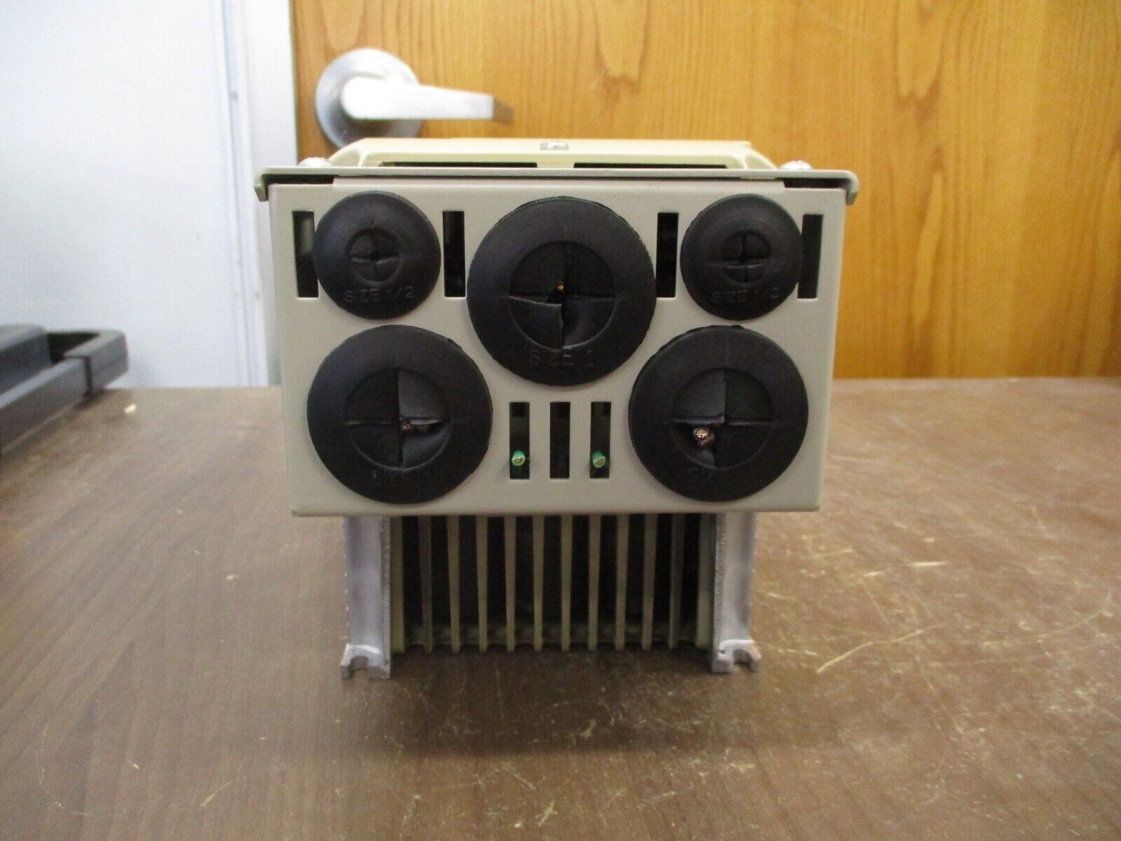 Yaskawa A1000 AC Drive CIMR-AU4A0009FAA Rev. D 5HP 3Ph w/ Keypad Used