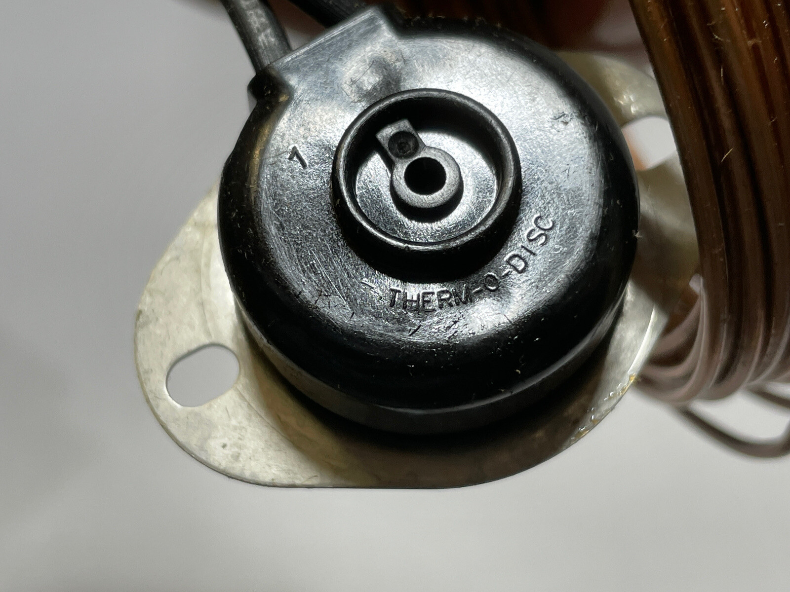 Thermostat 10H11, 34-5, 221056, L210F A2213