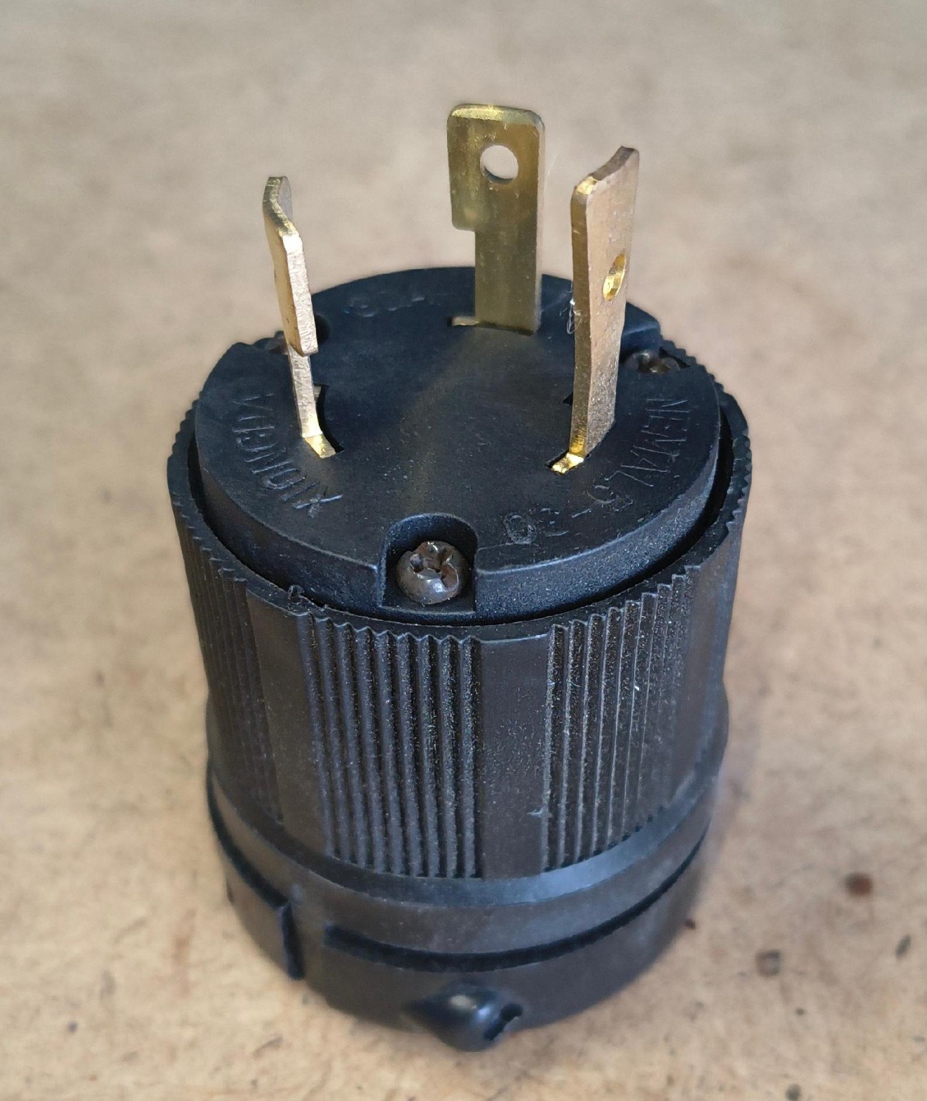 NEW 3-Prong 30A 125V NEMA L5-30P Twist Lock Male Plug Generator RV Free Ship