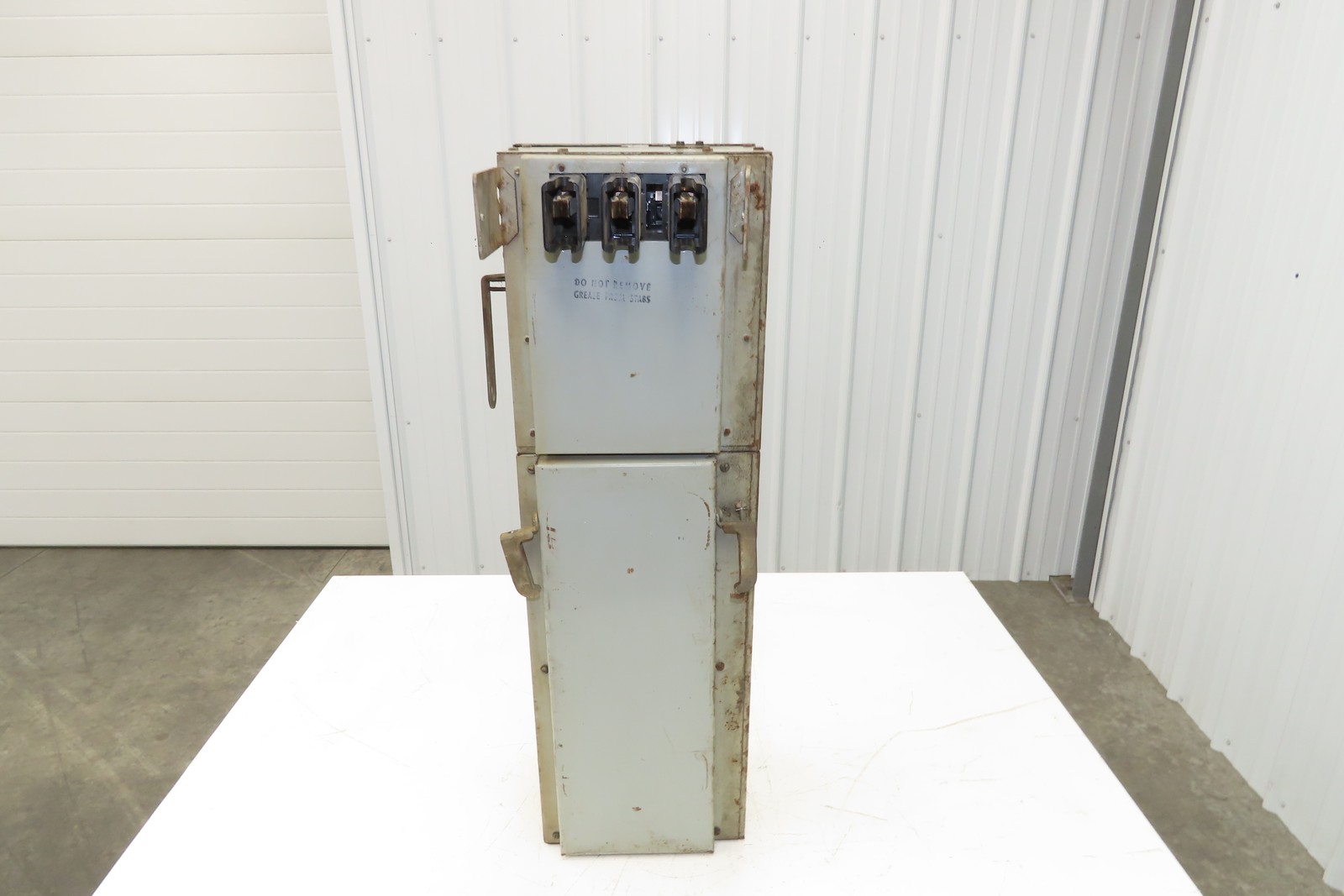 General Electric 75C142462G707 Busway FLEX-A-PLUG with 1KVA Transformer 480V 30A