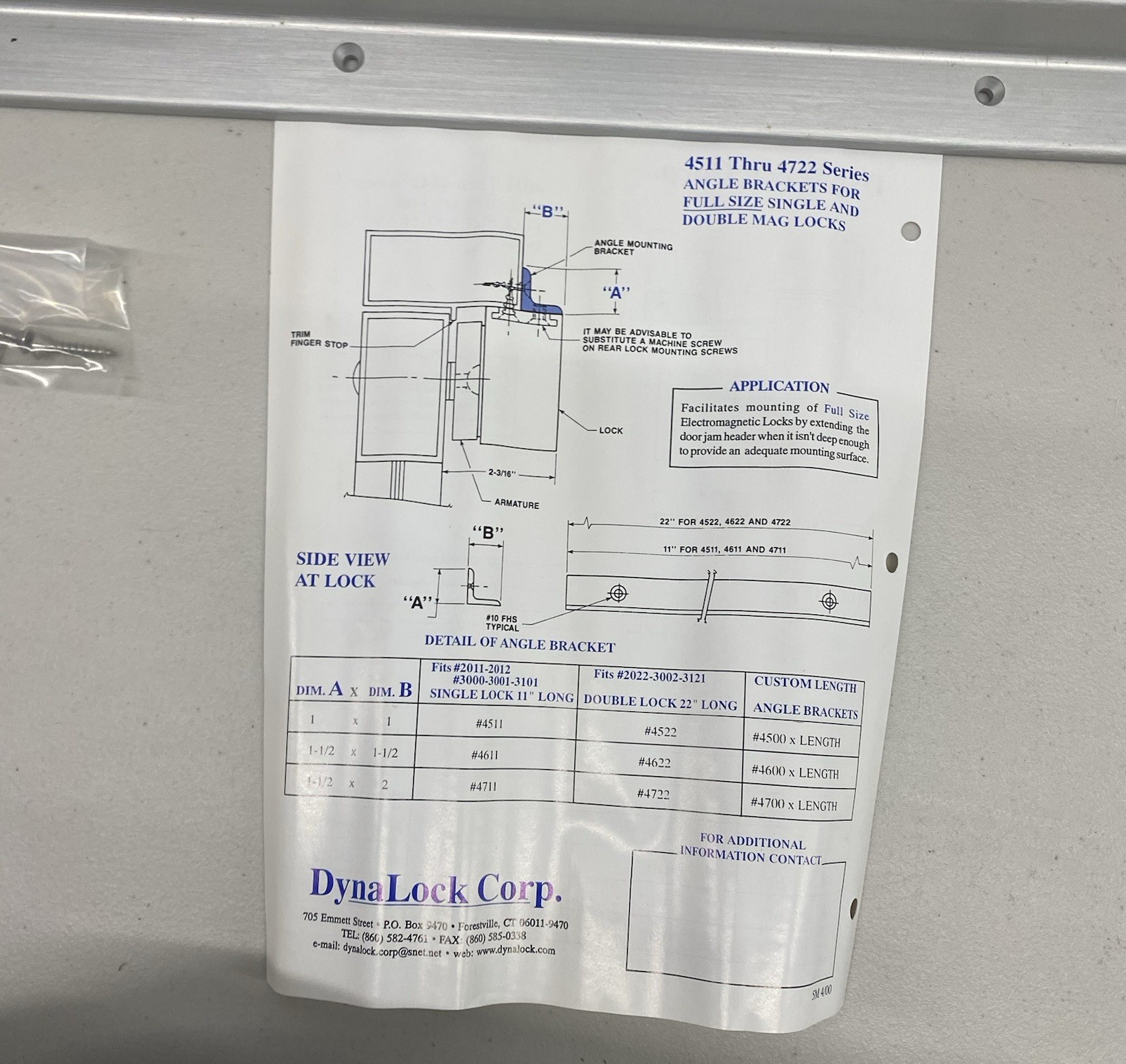 DynaLock 22″ Angle Bracket #4622 For Full Size Single & Double Mag Loc Brand NEW