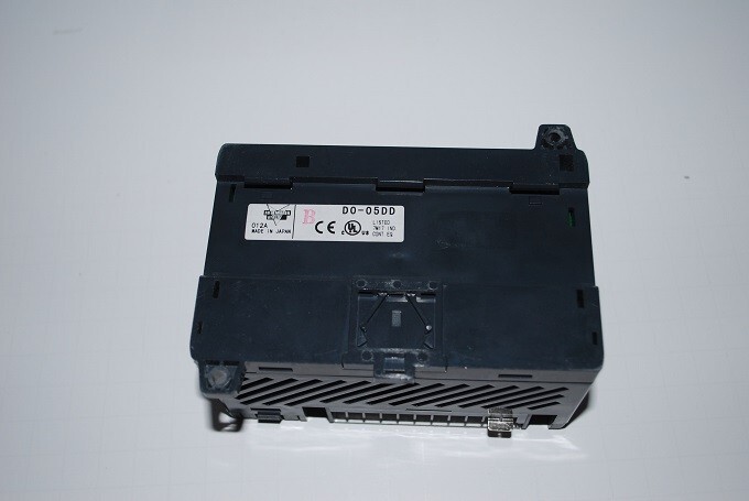 AutomationDirect D0-05DD DirectLogic PLC, 100-240VAC pwr, 8 DC ins, 6 DC outs.