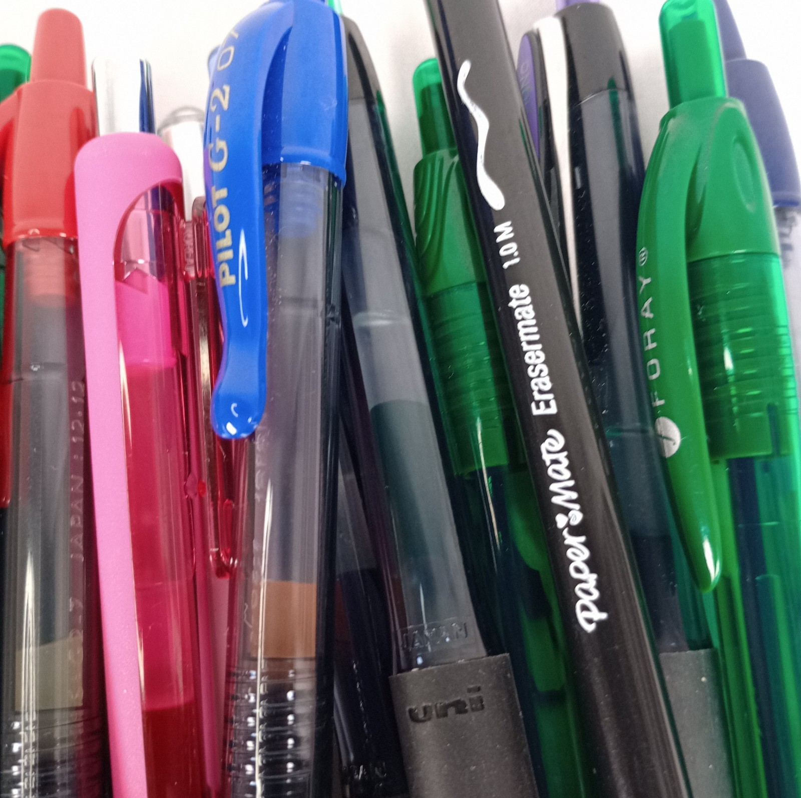 Lot 95 Name Brand Ink Pens Pilot G2 Uni-ball Vision Elite Sharpie S-Gel Tested