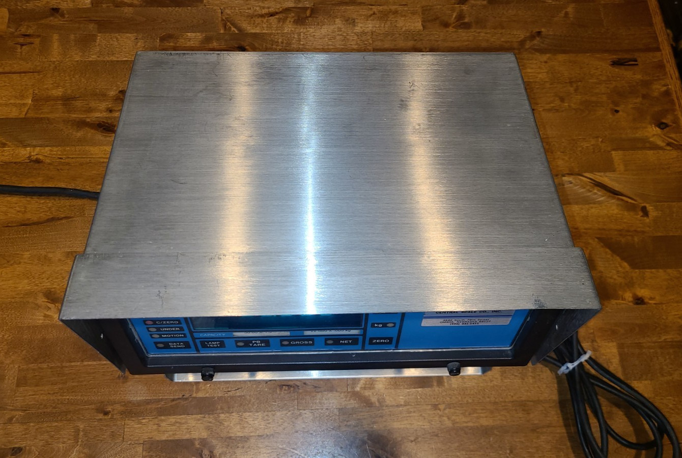 Weigh-Tronix WI-110 Commercial Industrial Scale Monitor with BS-1414-A Platform