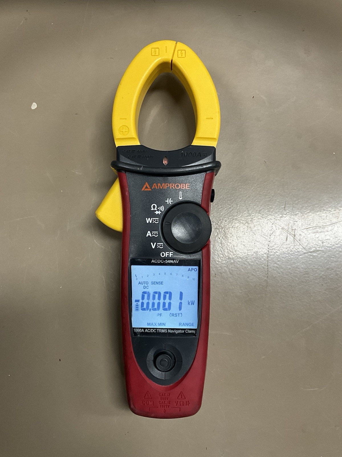 AMPROBE AC/DC-54NAV 1000A AC/DC TRMS NAVIGATOR CLAMP METER POWERS ON
