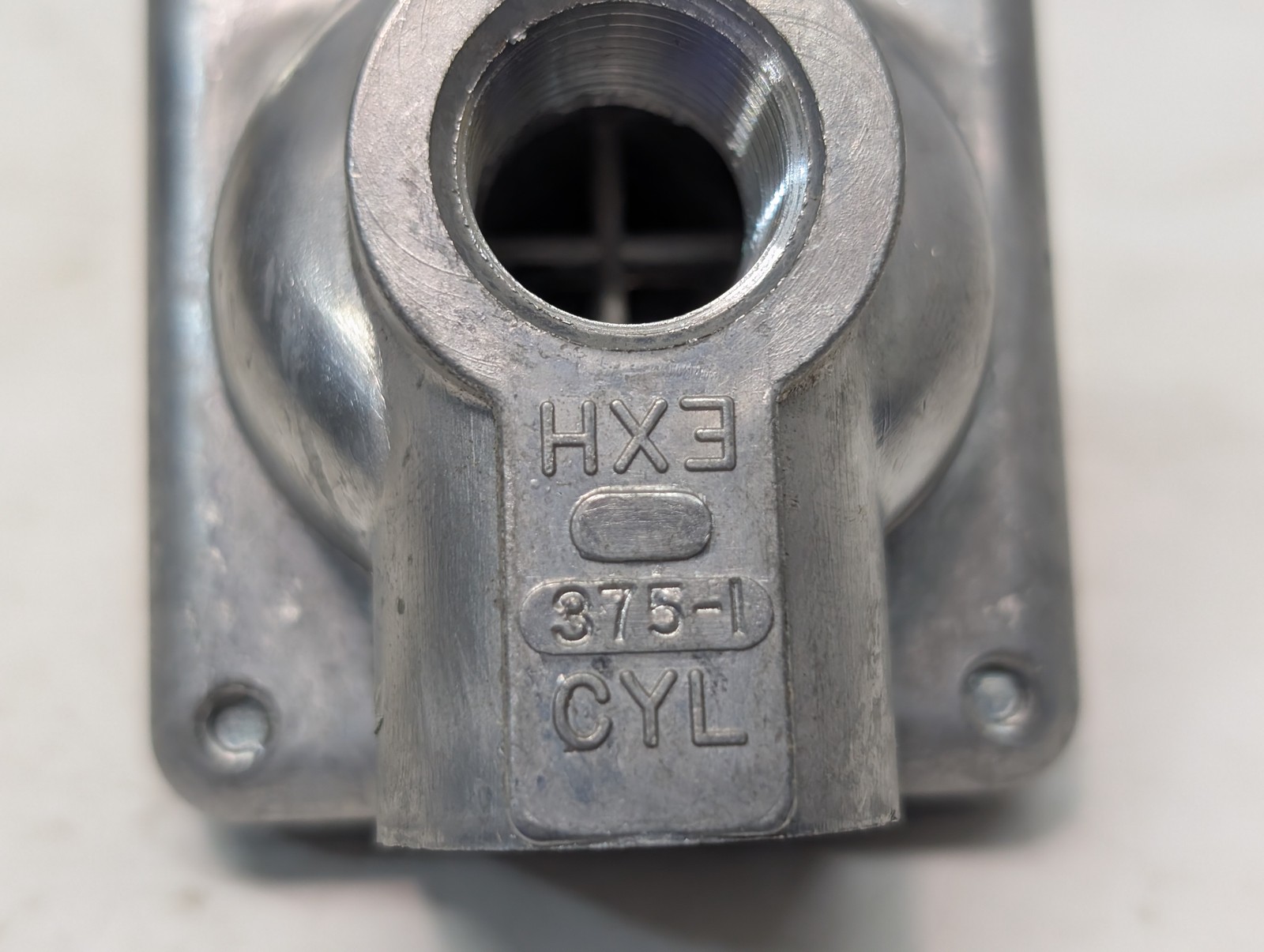 Deltrol EV-375 Pneutrol Bellwood IL valve body inlet cylinder as shown