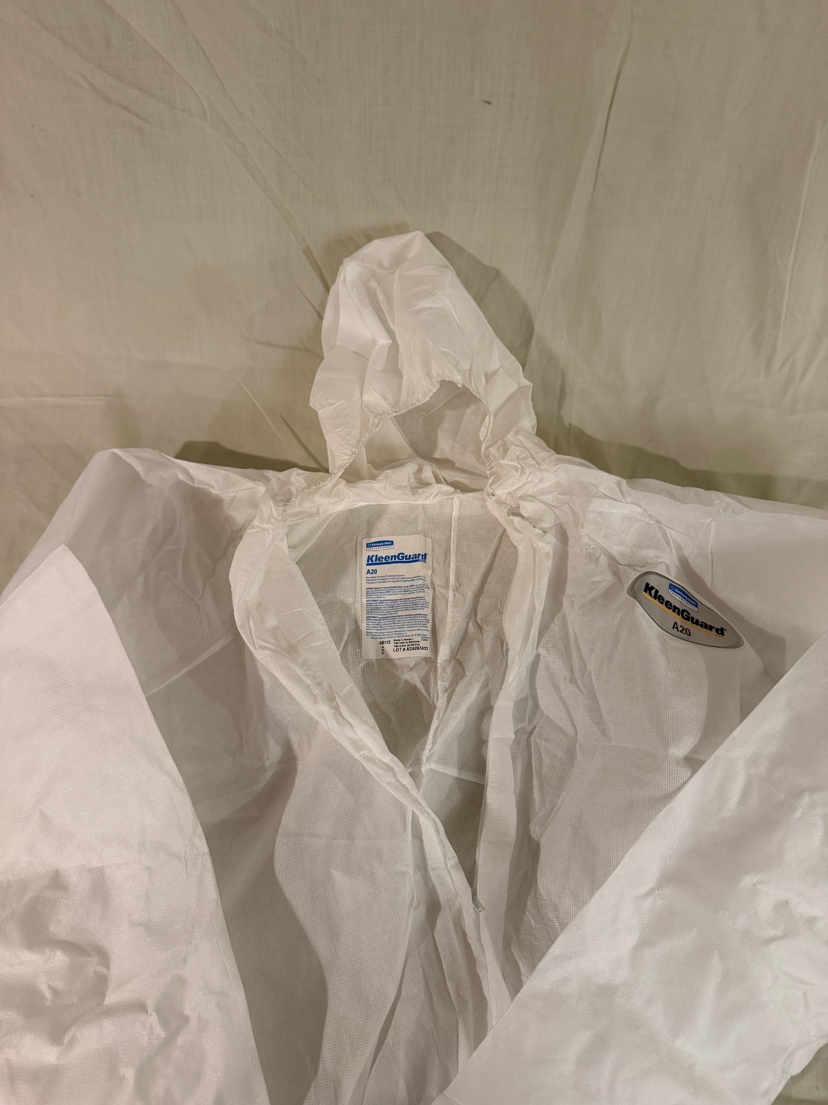 (5-Pack) KleenGuard™ A20 49002 Coveralls, White – Medium – Hooded Elastic, NEW