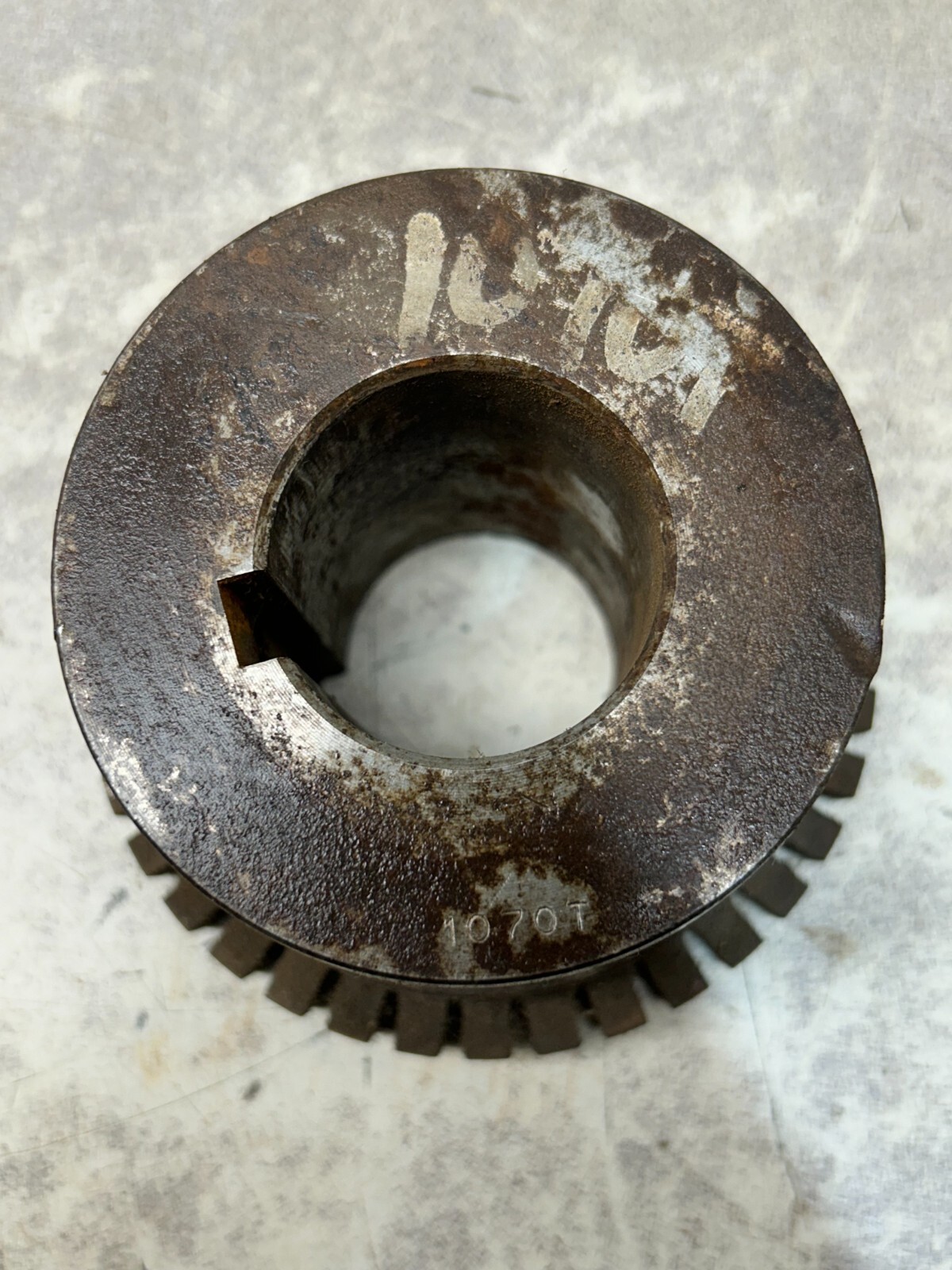 NEW NO BOX FALK COUPLING HUB BORE 1-5/8» 1070T