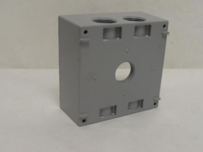 183113 New-No Box; BWF TGB75-5V Conduit Hub; Five Hole 3/4″; Gray